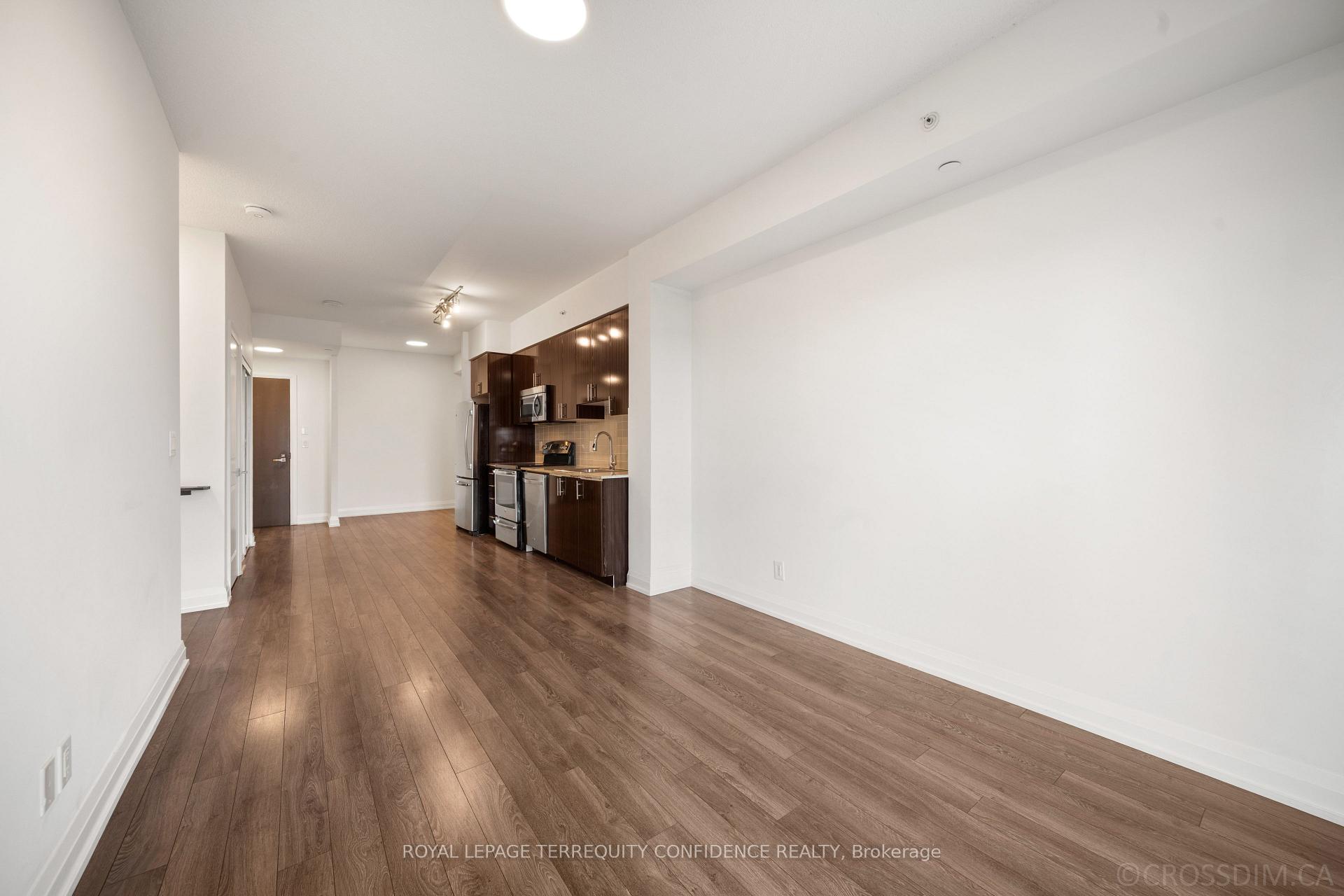 Photo 11 of Unit 727, 7161 Yonge Street, Markham, Grandview — HOMEH