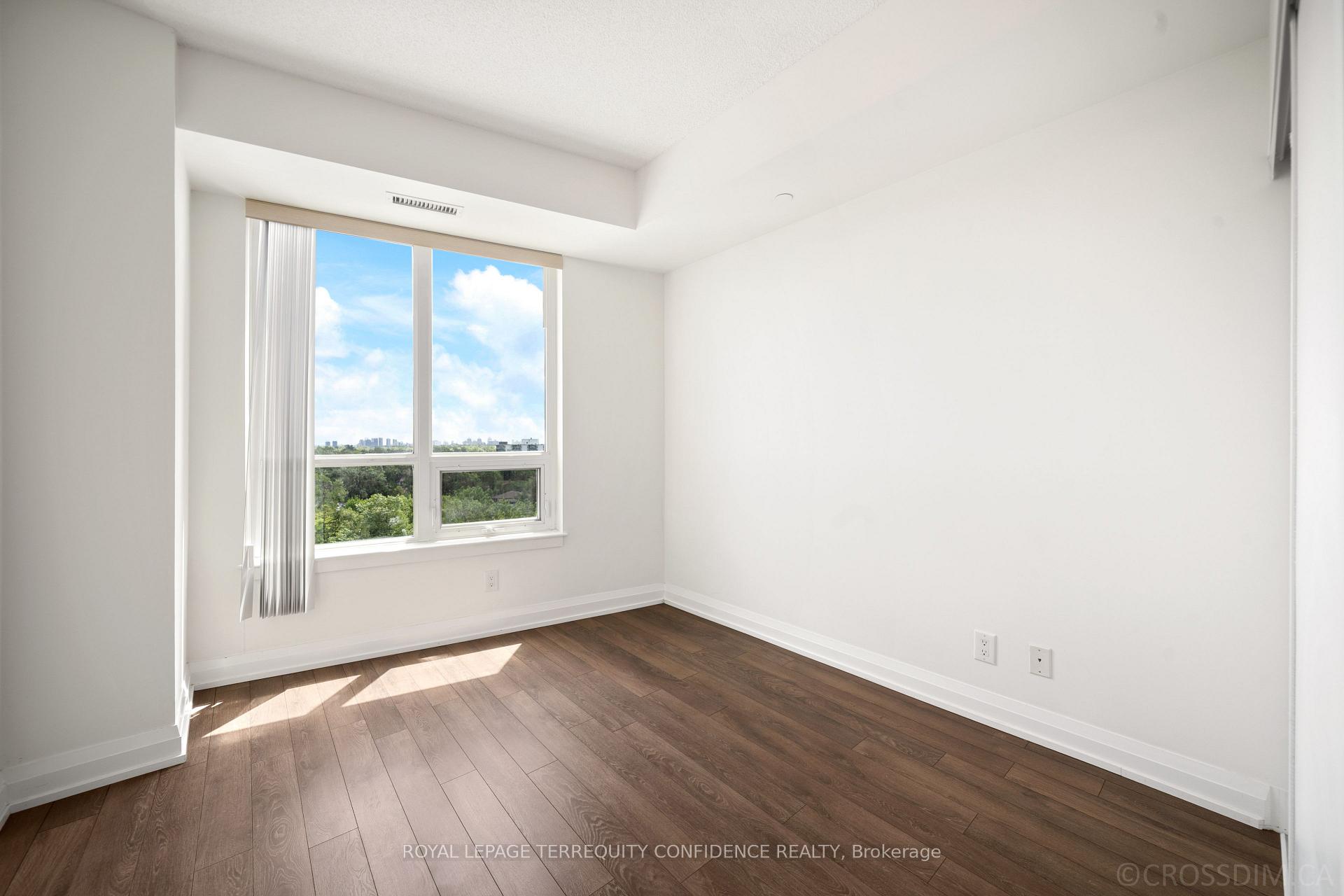 Photo 12 of Unit 727, 7161 Yonge Street, Markham, Grandview — HOMEH