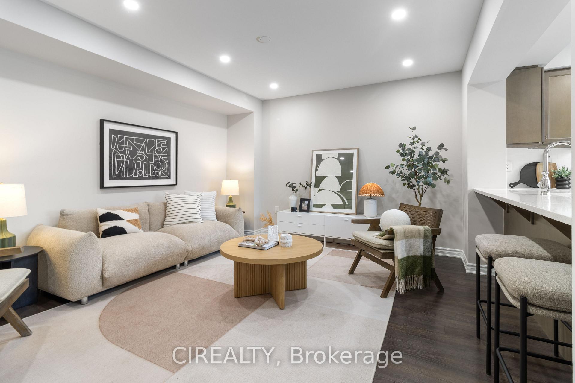 Photo 5 of 48 Casely Avenue, Richmond Hill, Rural Richmond Hill — HOMEH