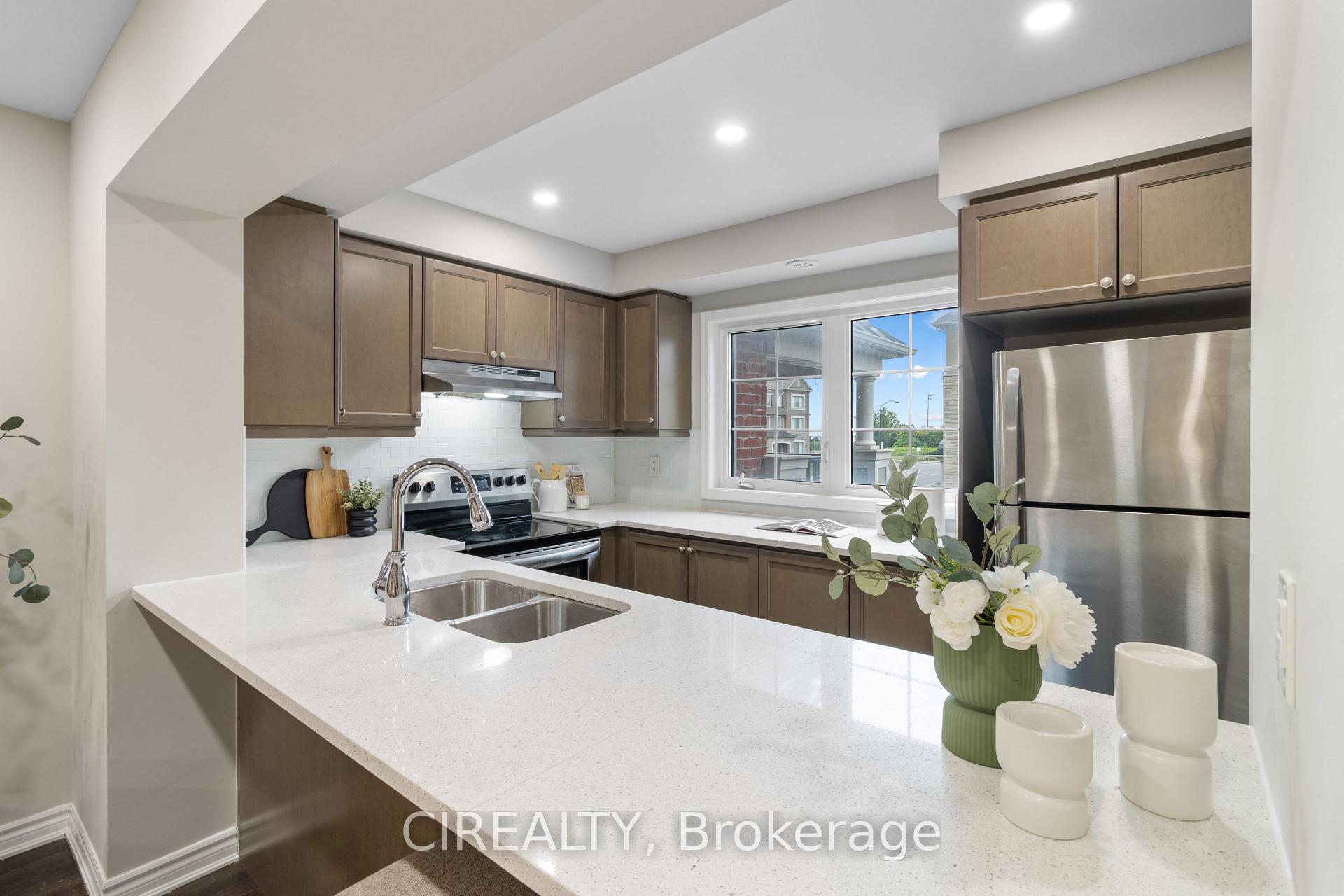 Photo 8 of 48 Casely Avenue, Richmond Hill, Rural Richmond Hill — HOMEH