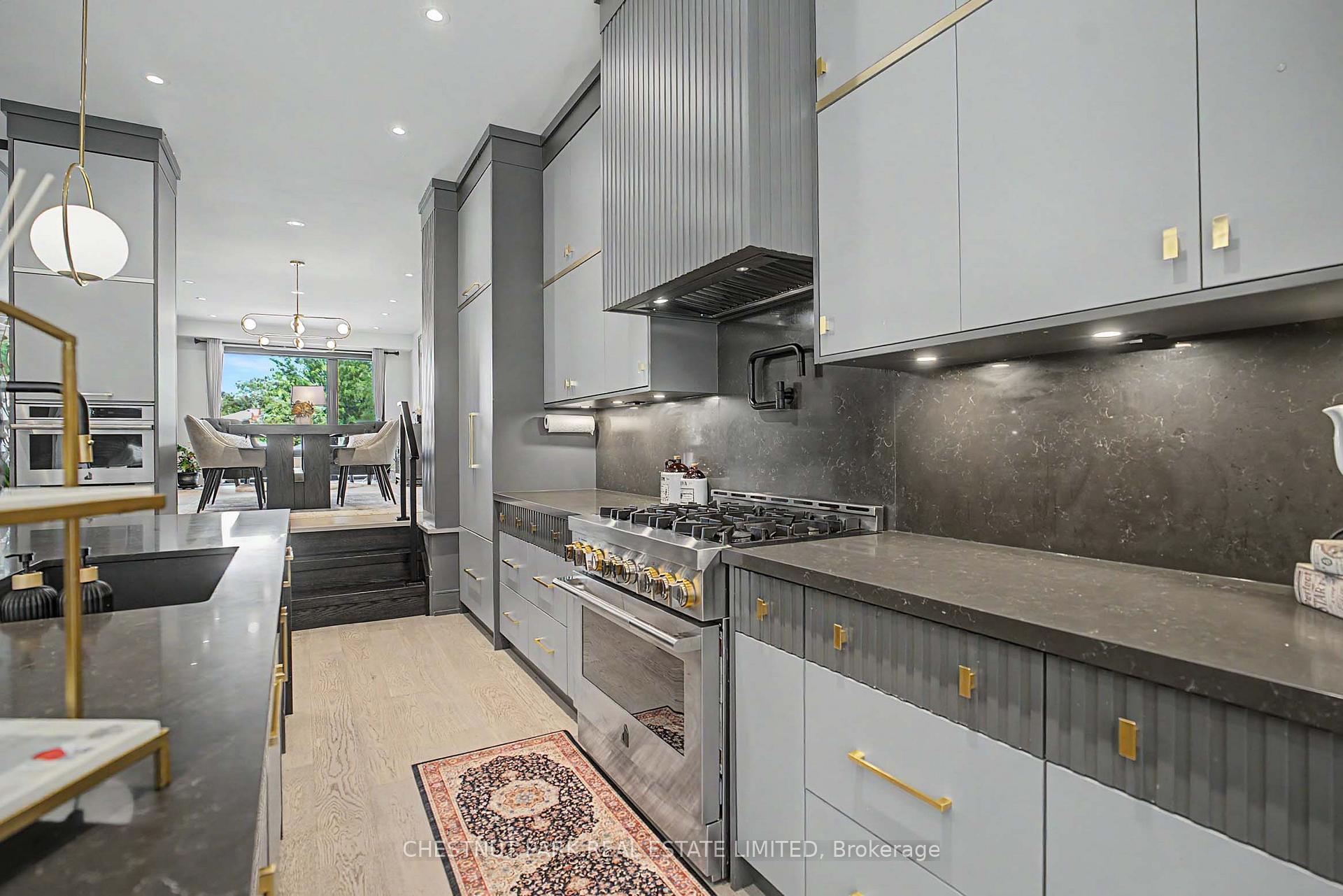 Photo 12 of 150 Sheldon Avenue, Etobicoke, Alderwood — HOMEH