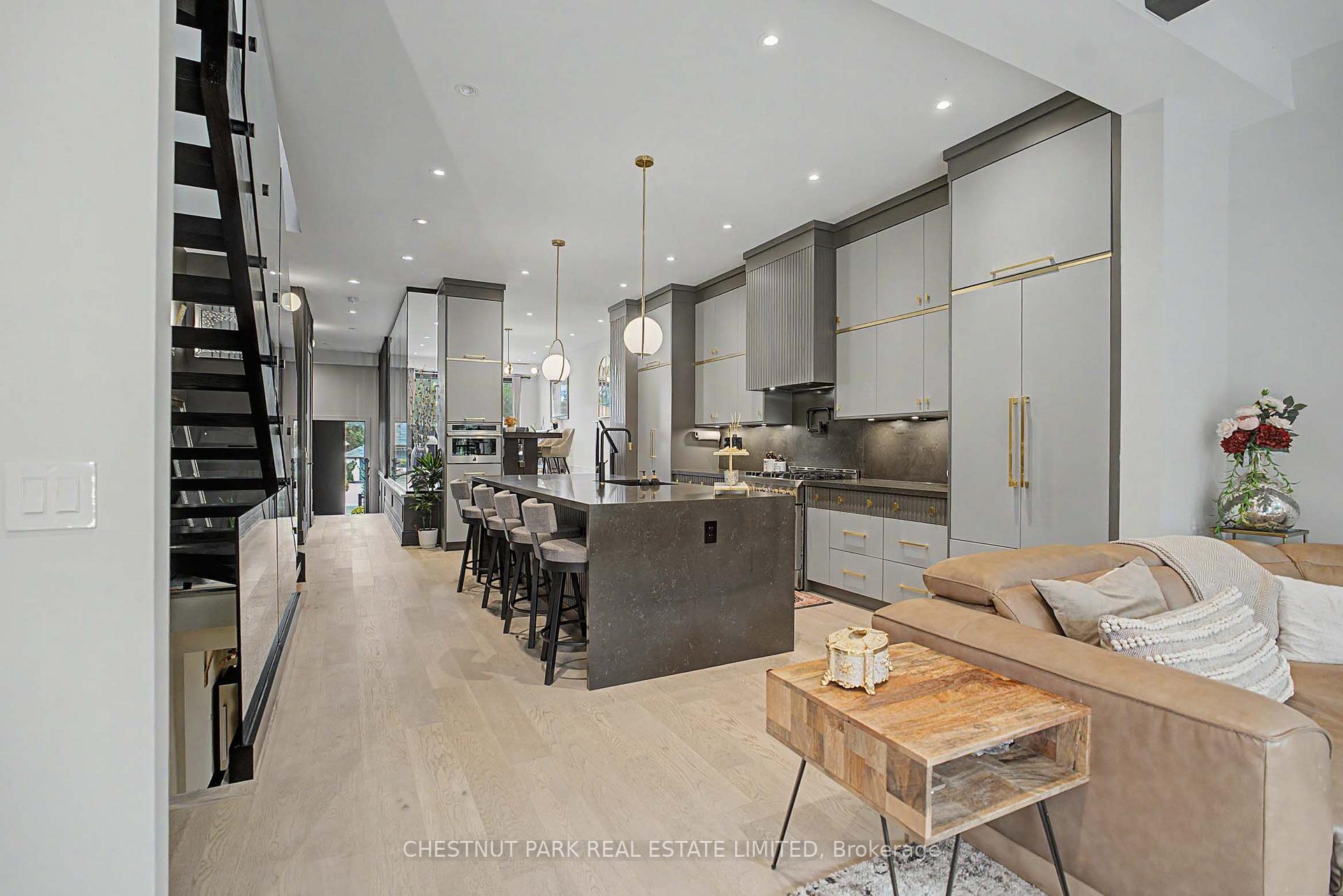 Photo 10 of 150 Sheldon Avenue, Etobicoke, Alderwood — HOMEH