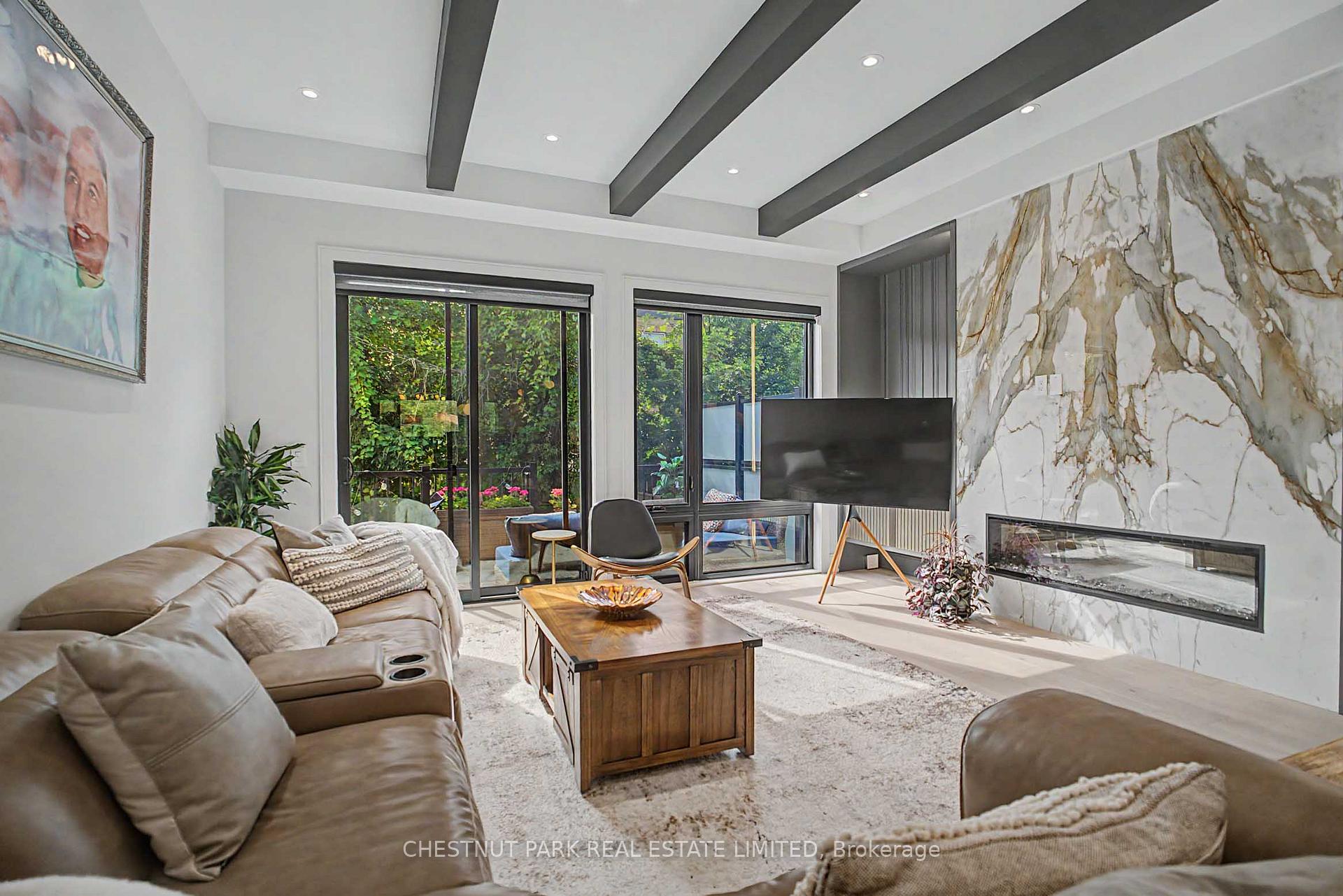 Photo 6 of 150 Sheldon Avenue, Etobicoke, Alderwood — HOMEH