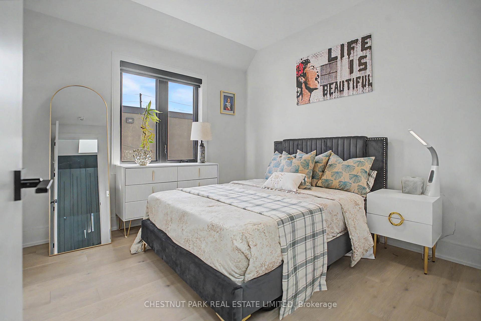 Photo 37 of 150 Sheldon Avenue, Etobicoke, Alderwood — HOMEH