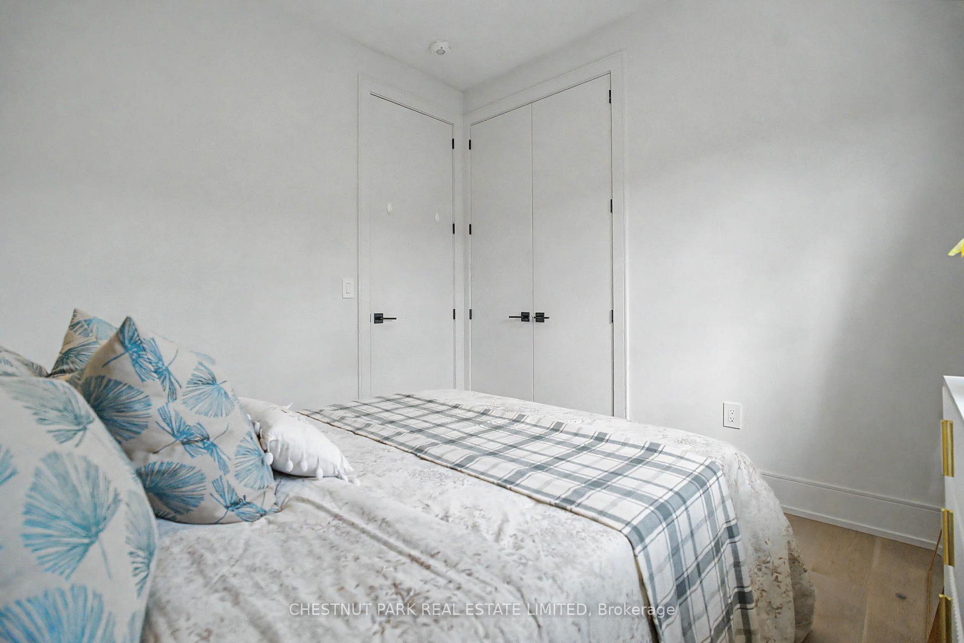 Photo 38 of 150 Sheldon Avenue, Etobicoke, Alderwood — HOMEH