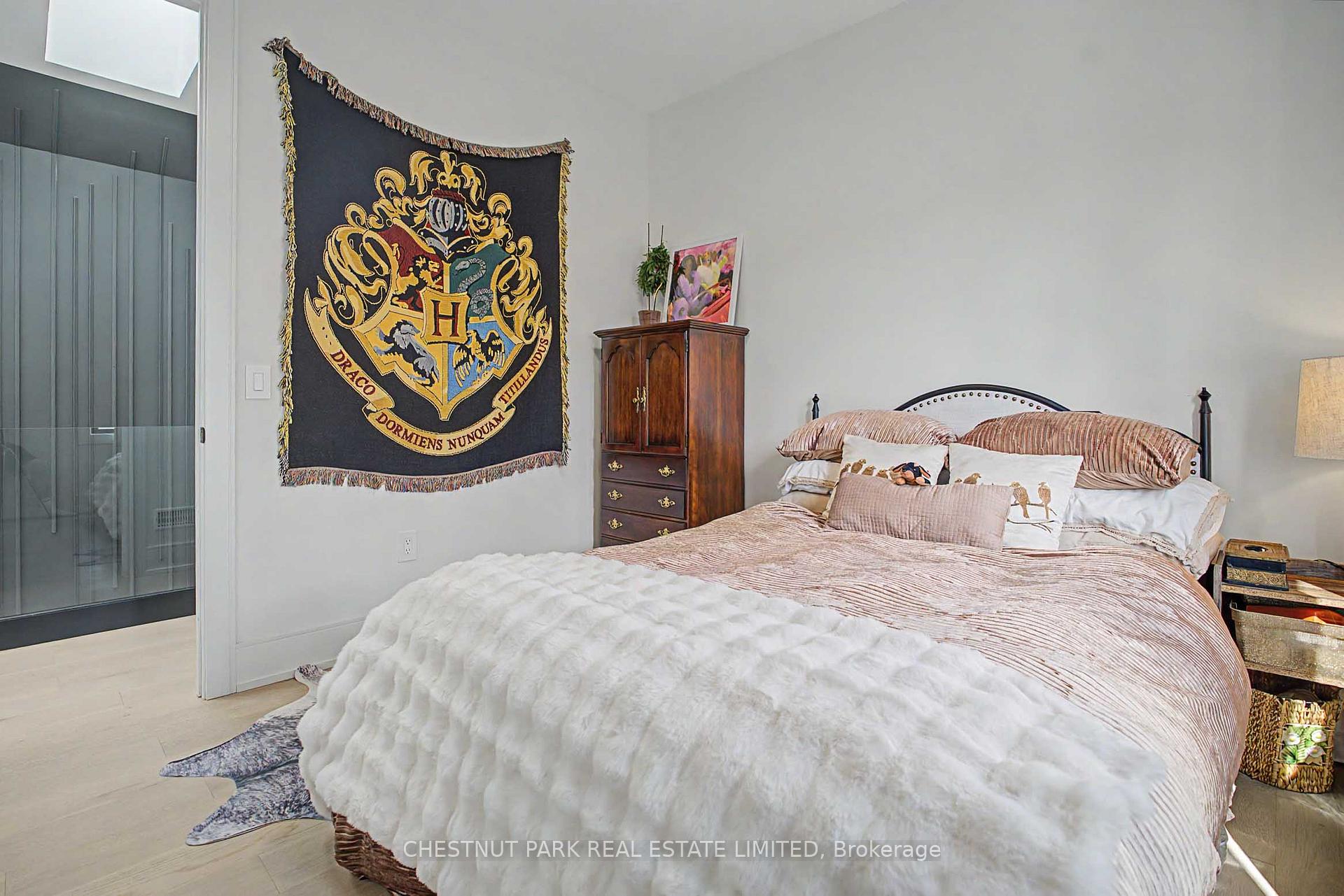 Photo 35 of 150 Sheldon Avenue, Etobicoke, Alderwood — HOMEH
