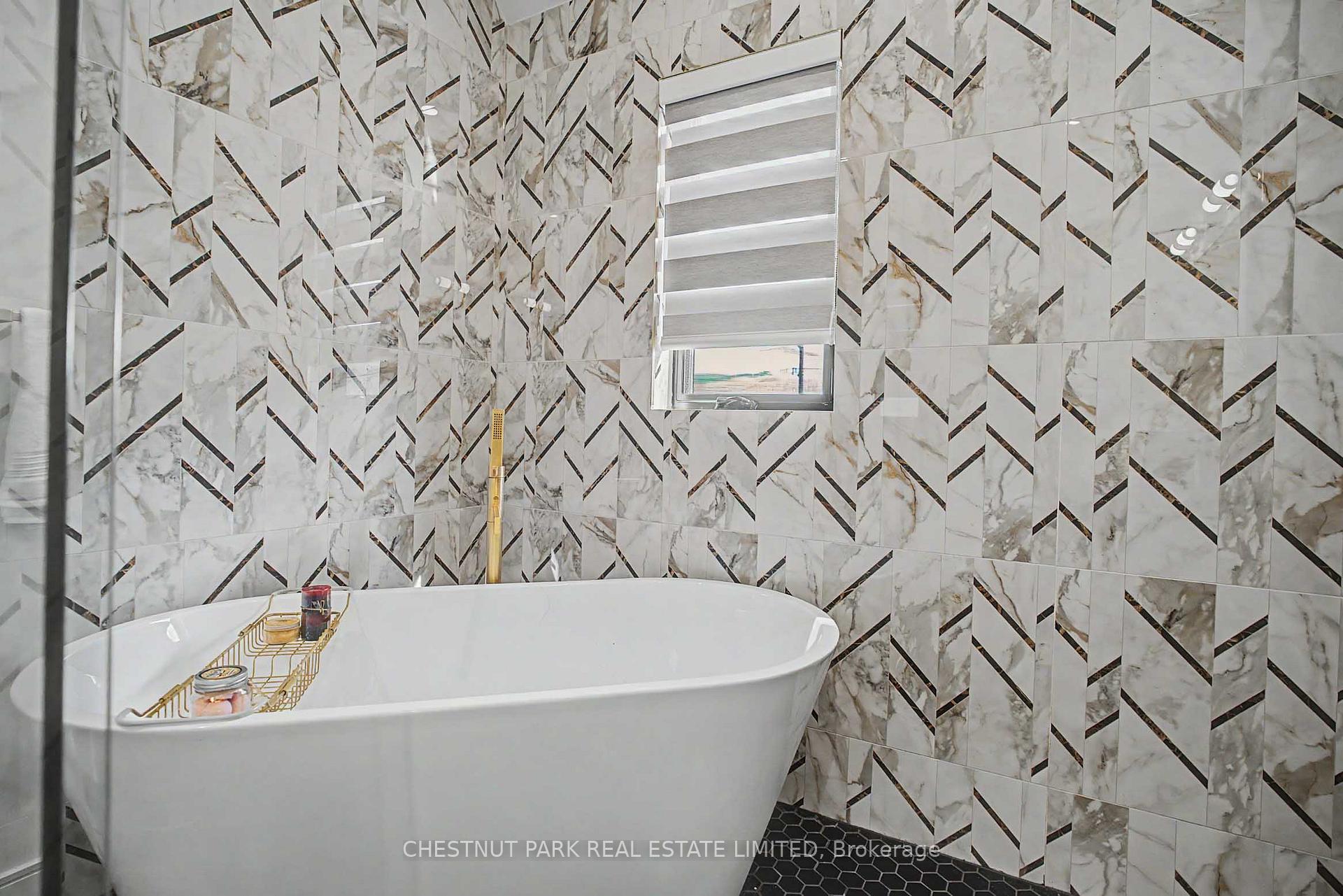 Photo 27 of 150 Sheldon Avenue, Etobicoke, Alderwood — HOMEH