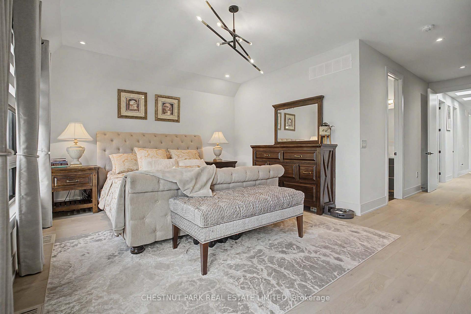 Photo 24 of 150 Sheldon Avenue, Etobicoke, Alderwood — HOMEH