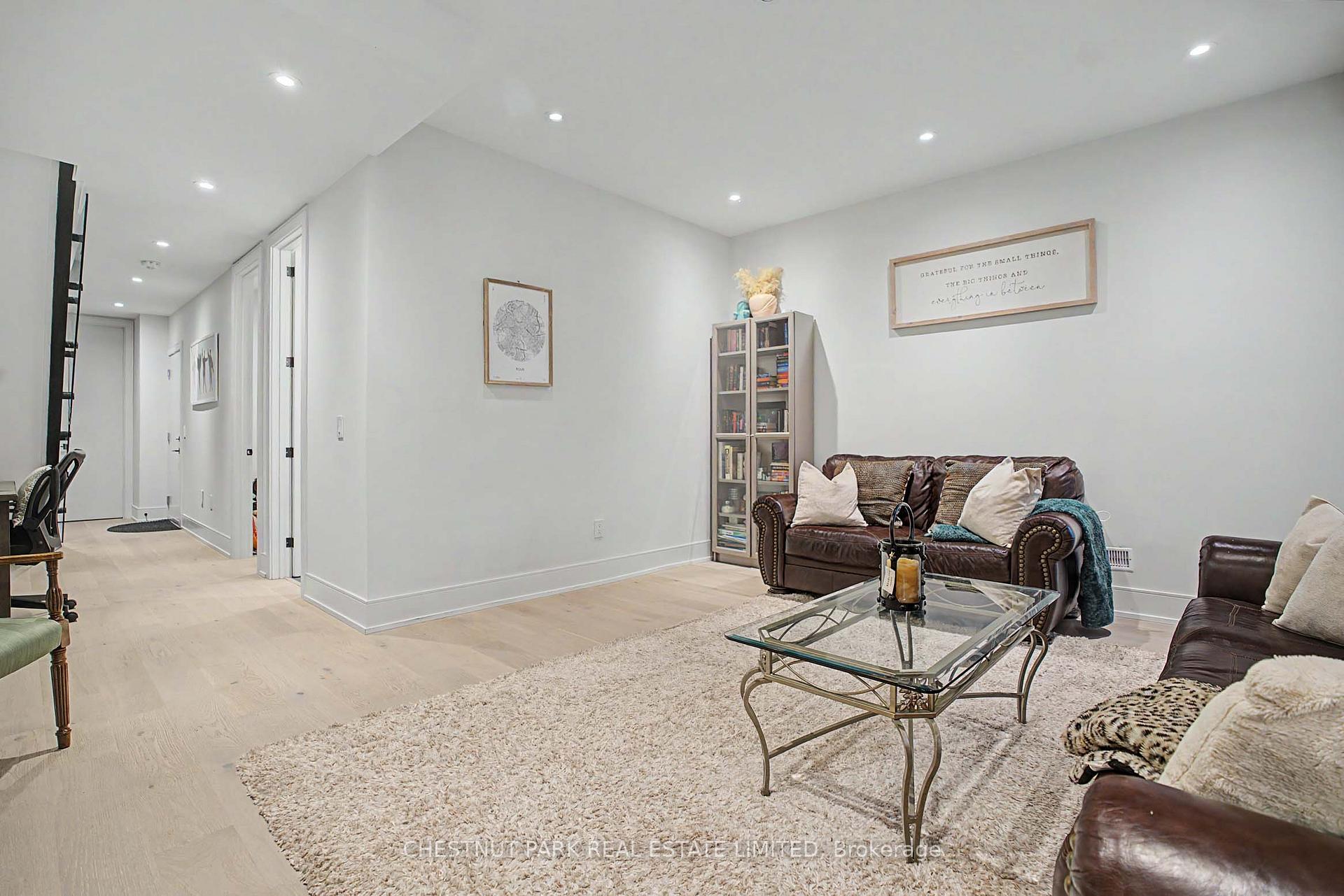 Photo 41 of 150 Sheldon Avenue, Etobicoke, Alderwood — HOMEH