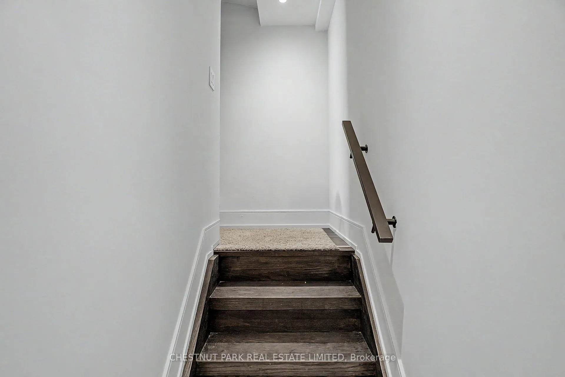 Photo 46 of 150 Sheldon Avenue, Etobicoke, Alderwood — HOMEH