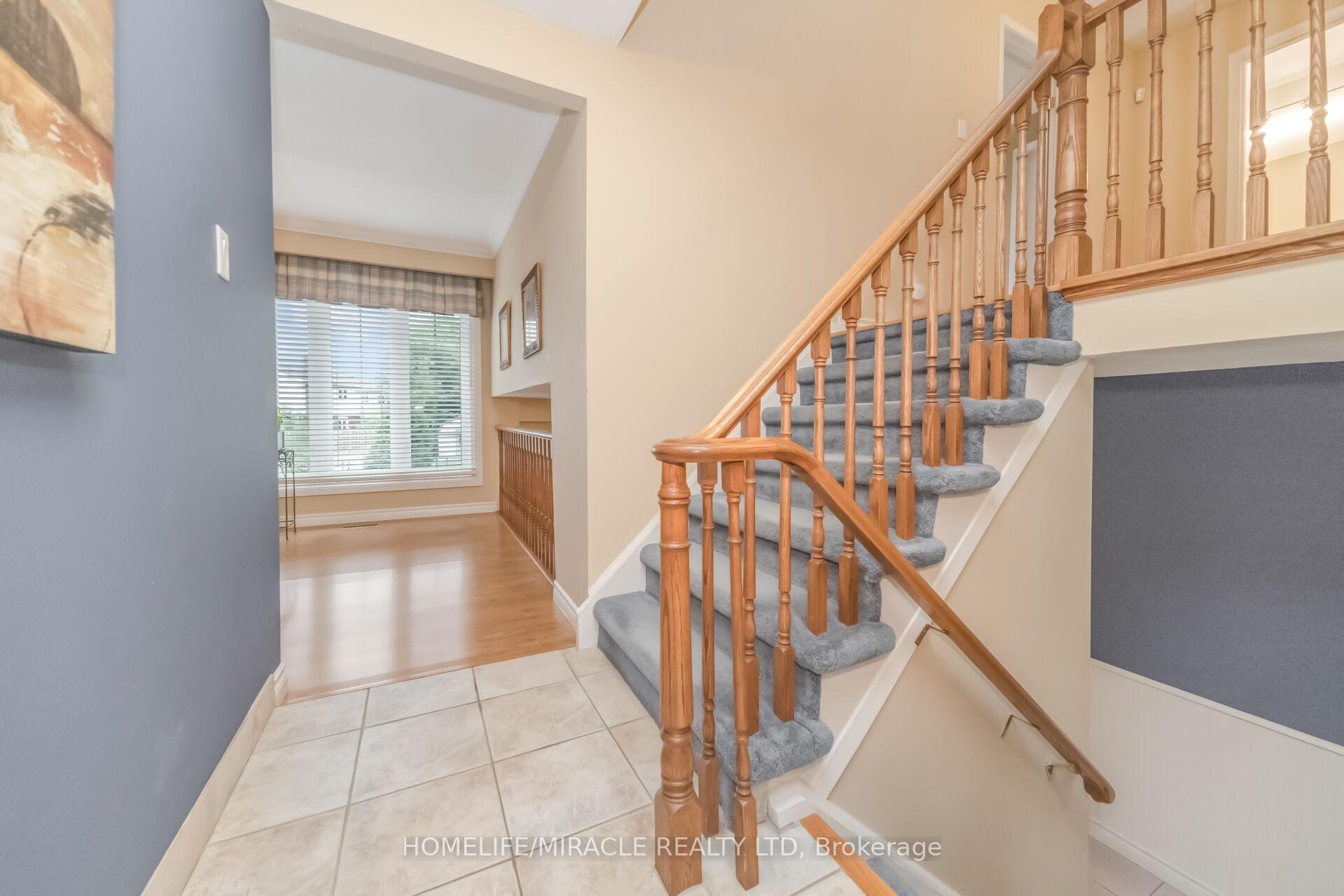 Photo 17 of 37 Blackthorn Lane, Brampton, Brampton North — HOMEH