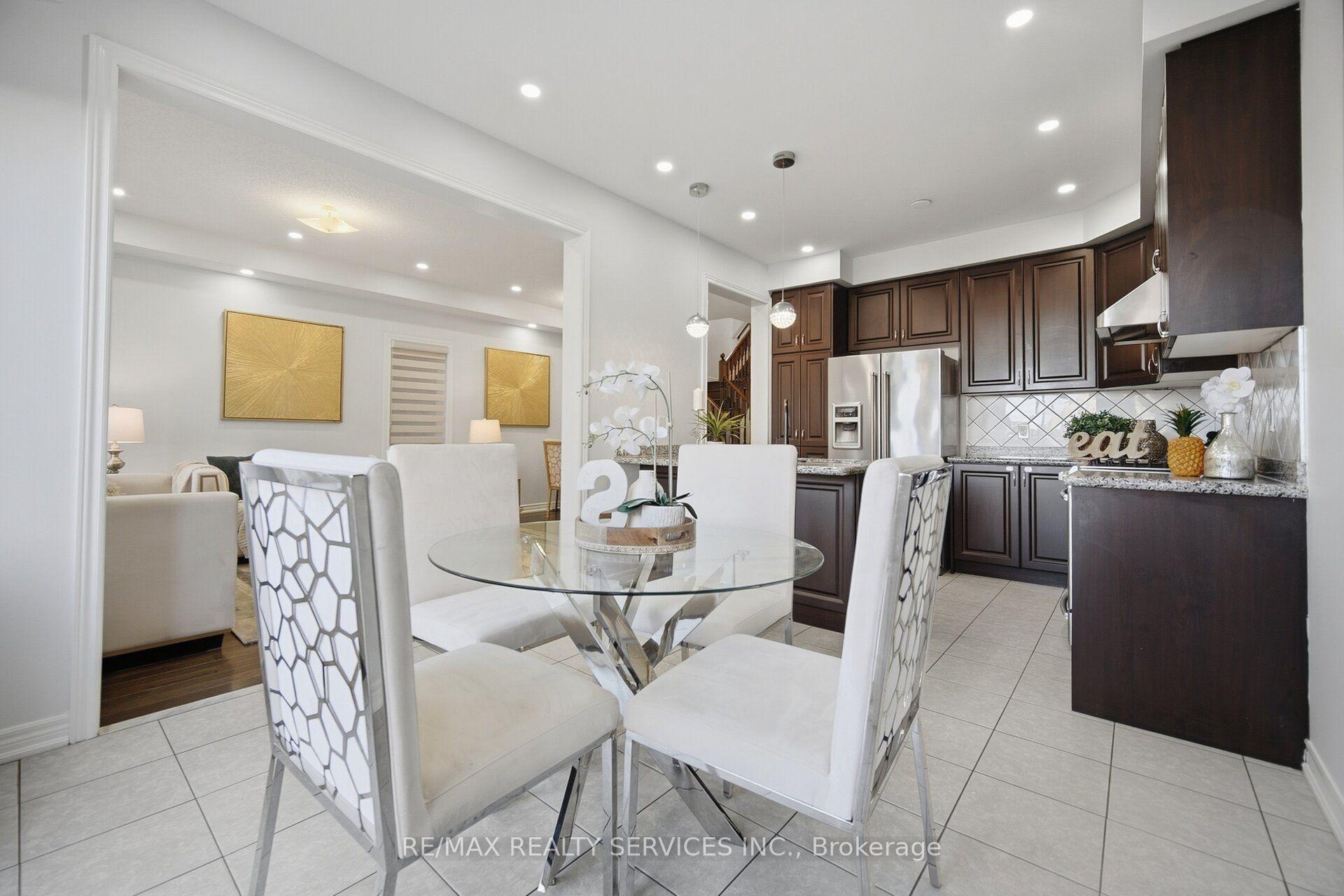 Photo 12 of 279 Remembrance Road, Brampton, Northwest Brampton — HOMEH