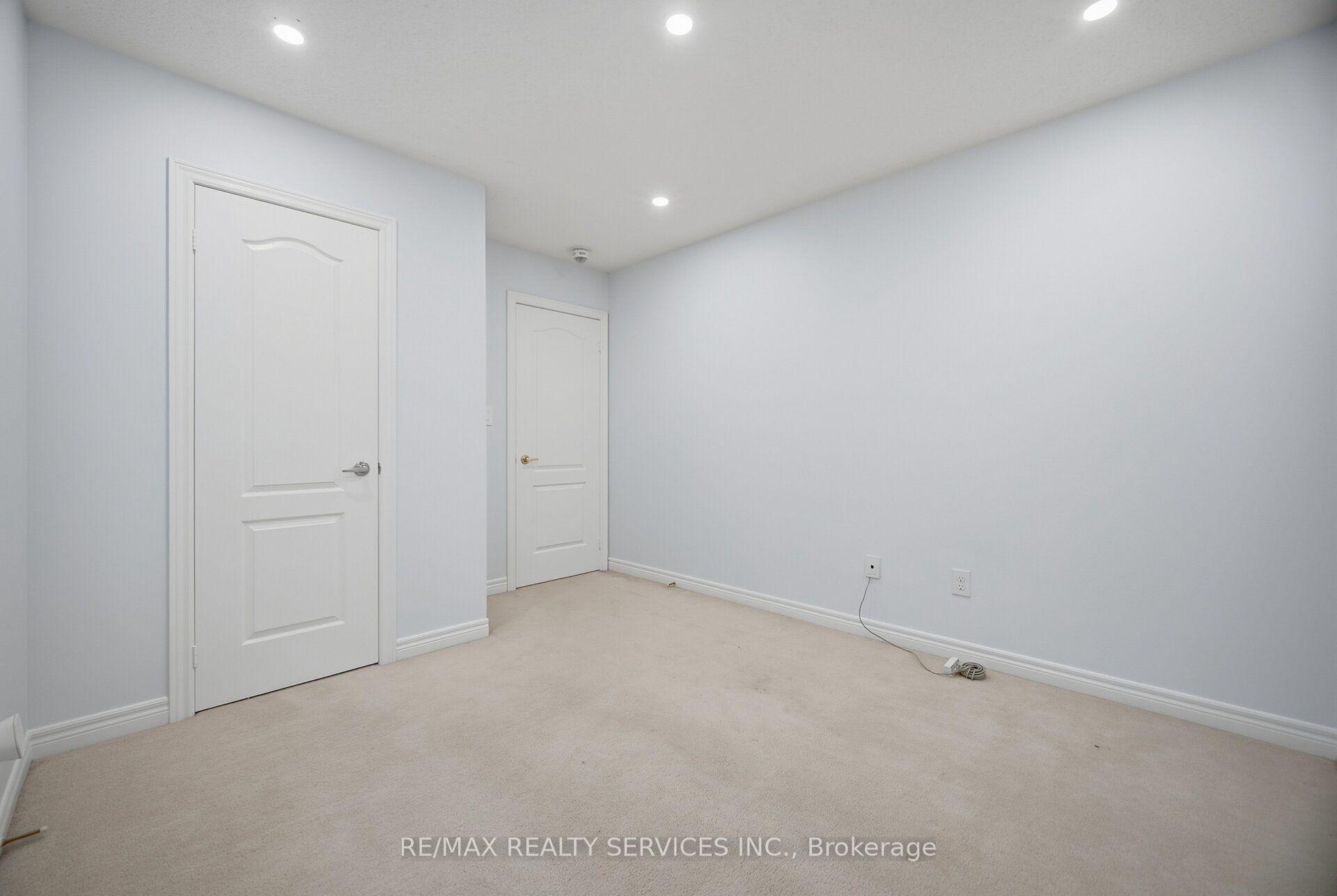 Photo 32 of 279 Remembrance Road, Brampton, Northwest Brampton — HOMEH