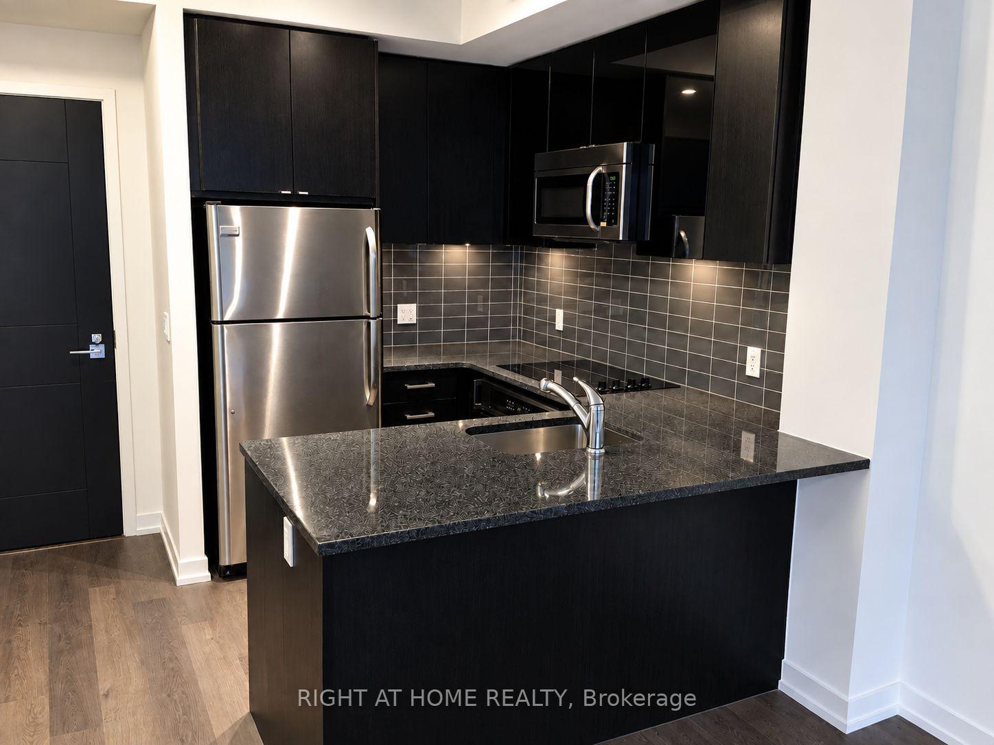 Photo 9 of Unit 2403, 89 Dunfield Avenue, Toronto, Mount Pleasant West — HOMEH
