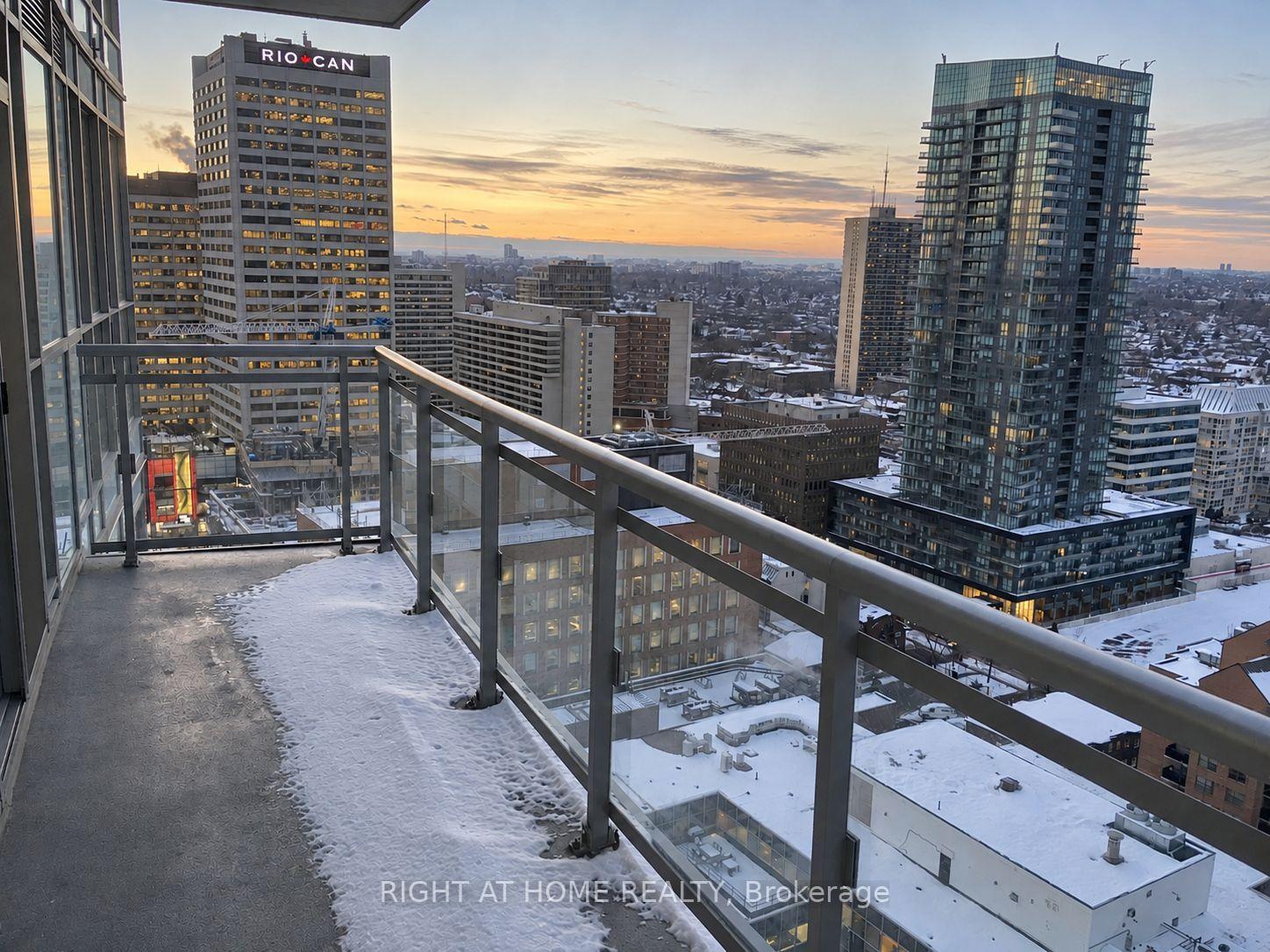 Photo 15 of Unit 2403, 89 Dunfield Avenue, Toronto, Mount Pleasant West — HOMEH