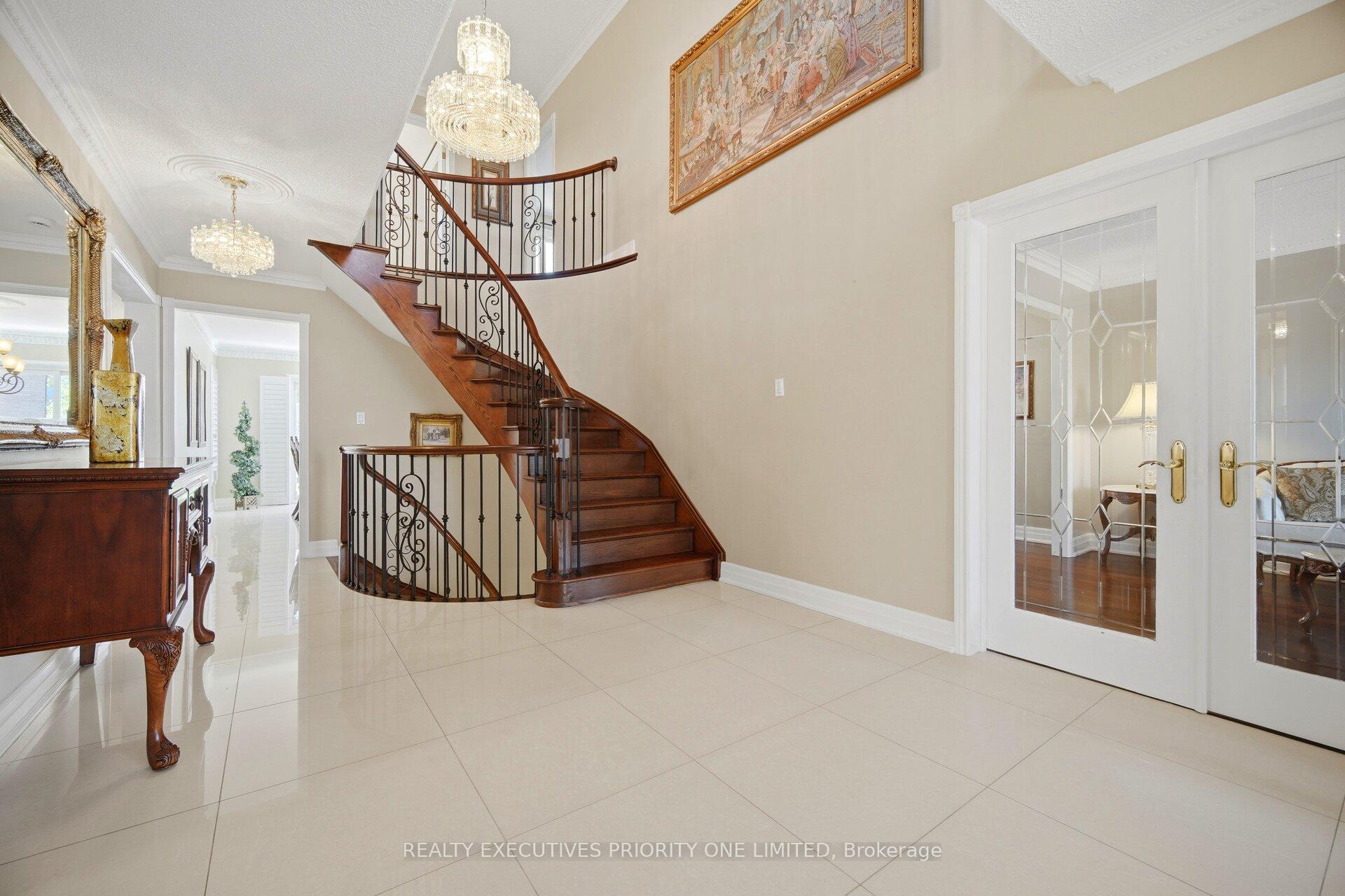 Photo 18 of 139 Jade Crescent, Vaughan, West Woodbridge — HOMEH