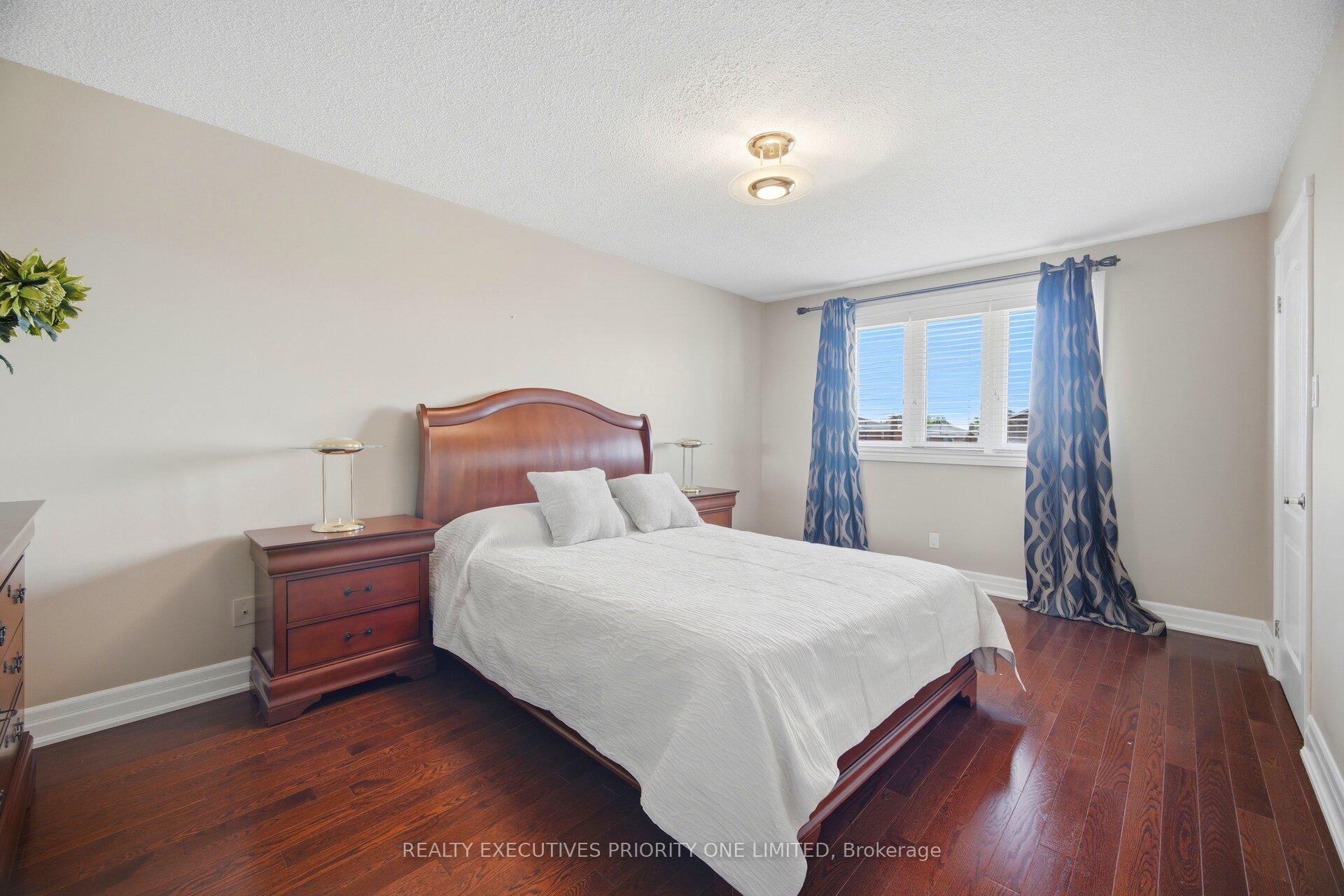 Photo 25 of 139 Jade Crescent, Vaughan, West Woodbridge — HOMEH