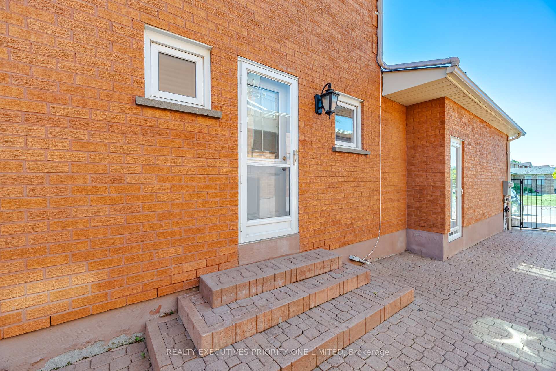 Photo 31 of 139 Jade Crescent, Vaughan, West Woodbridge — HOMEH