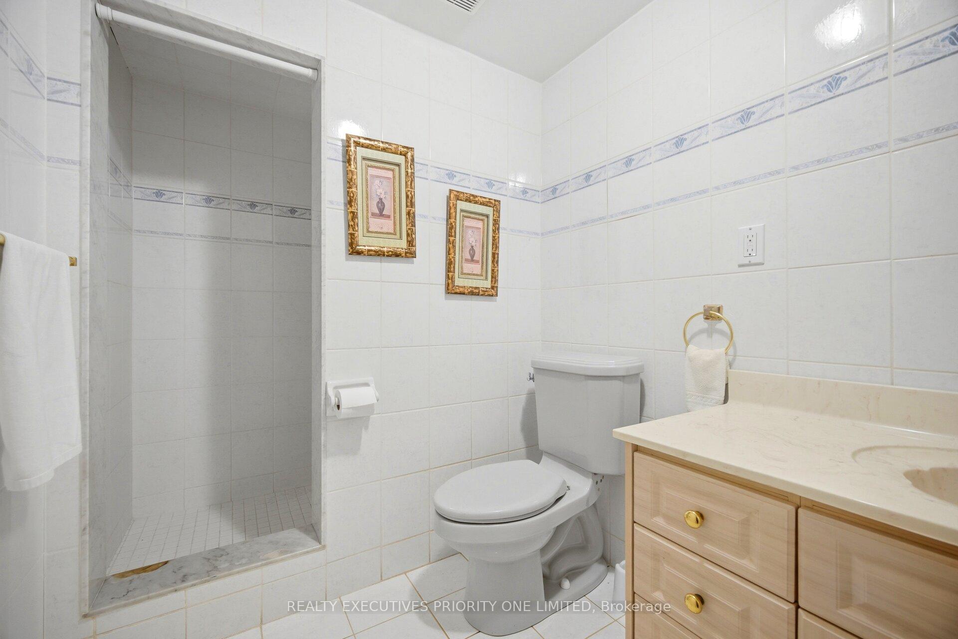 Photo 42 of 139 Jade Crescent, Vaughan, West Woodbridge — HOMEH
