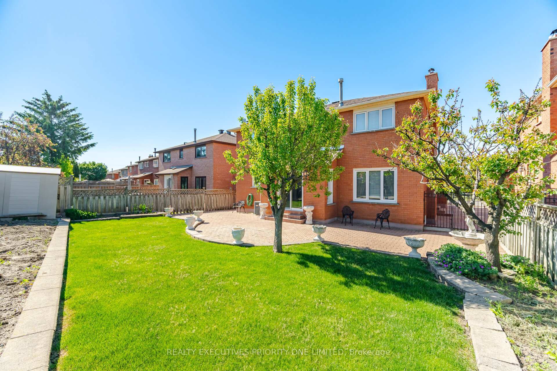 Photo 43 of 139 Jade Crescent, Vaughan, West Woodbridge — HOMEH