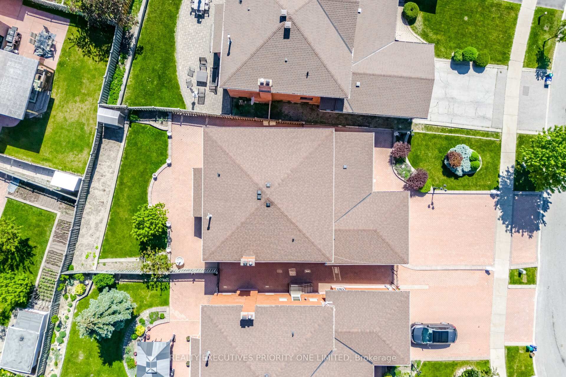Photo 46 of 139 Jade Crescent, Vaughan, West Woodbridge — HOMEH