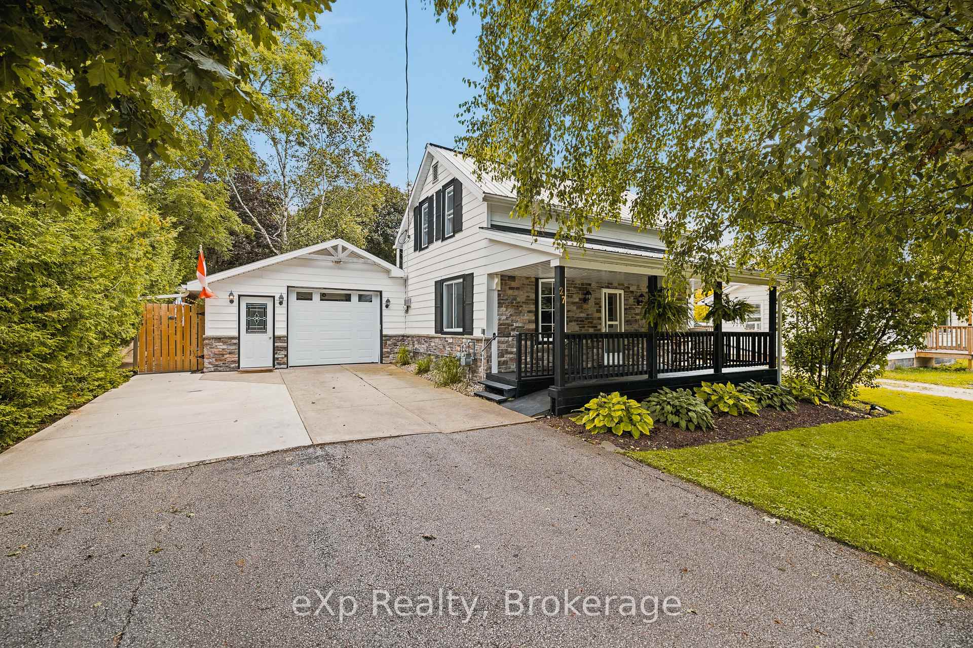 Photo 2 of 27 Ellen Street, Grey Highlands — HOMEH