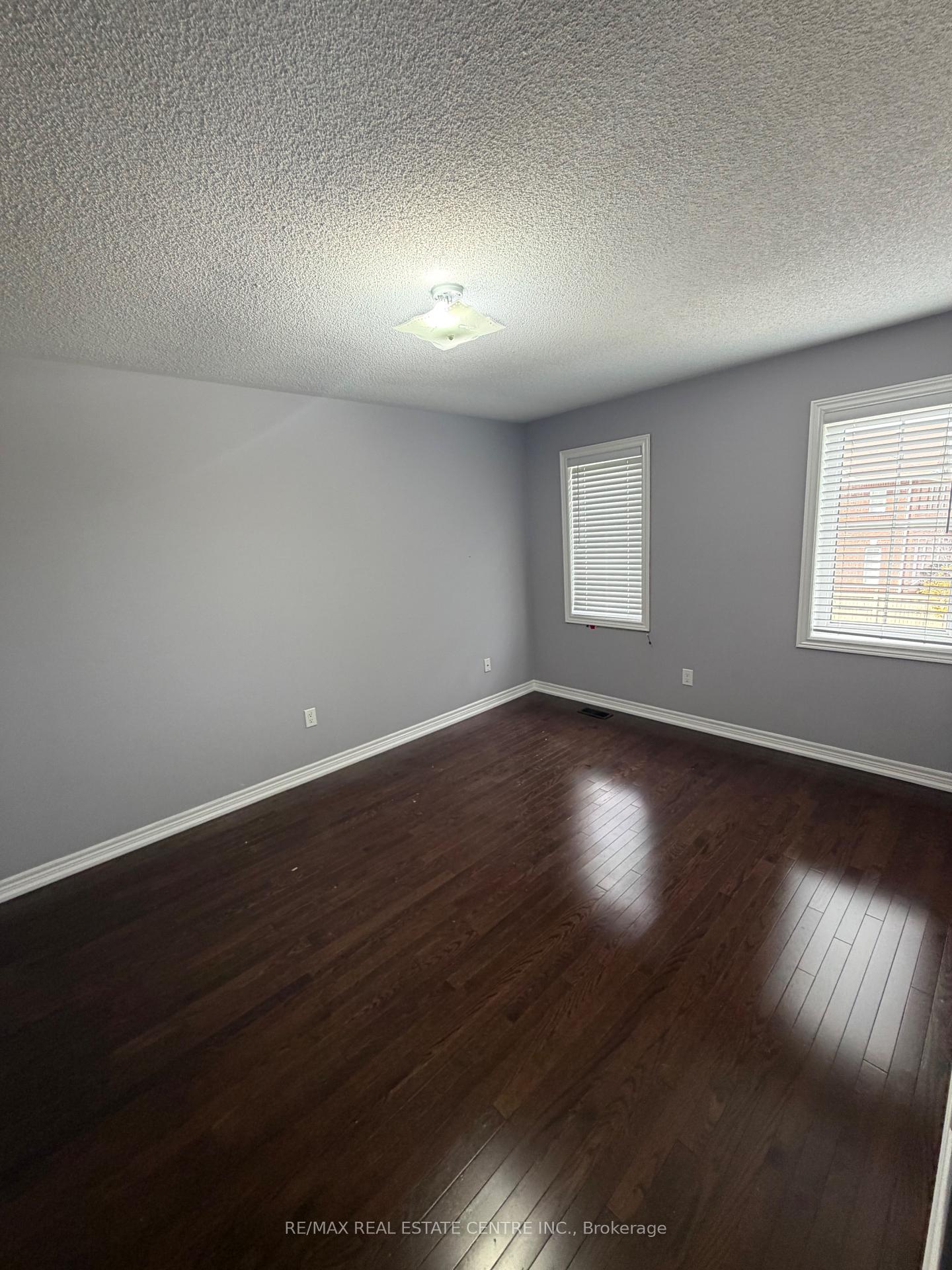 Photo 18 of 79 Templehill Road, Brampton, Sandringham-Wellington — HOMEH