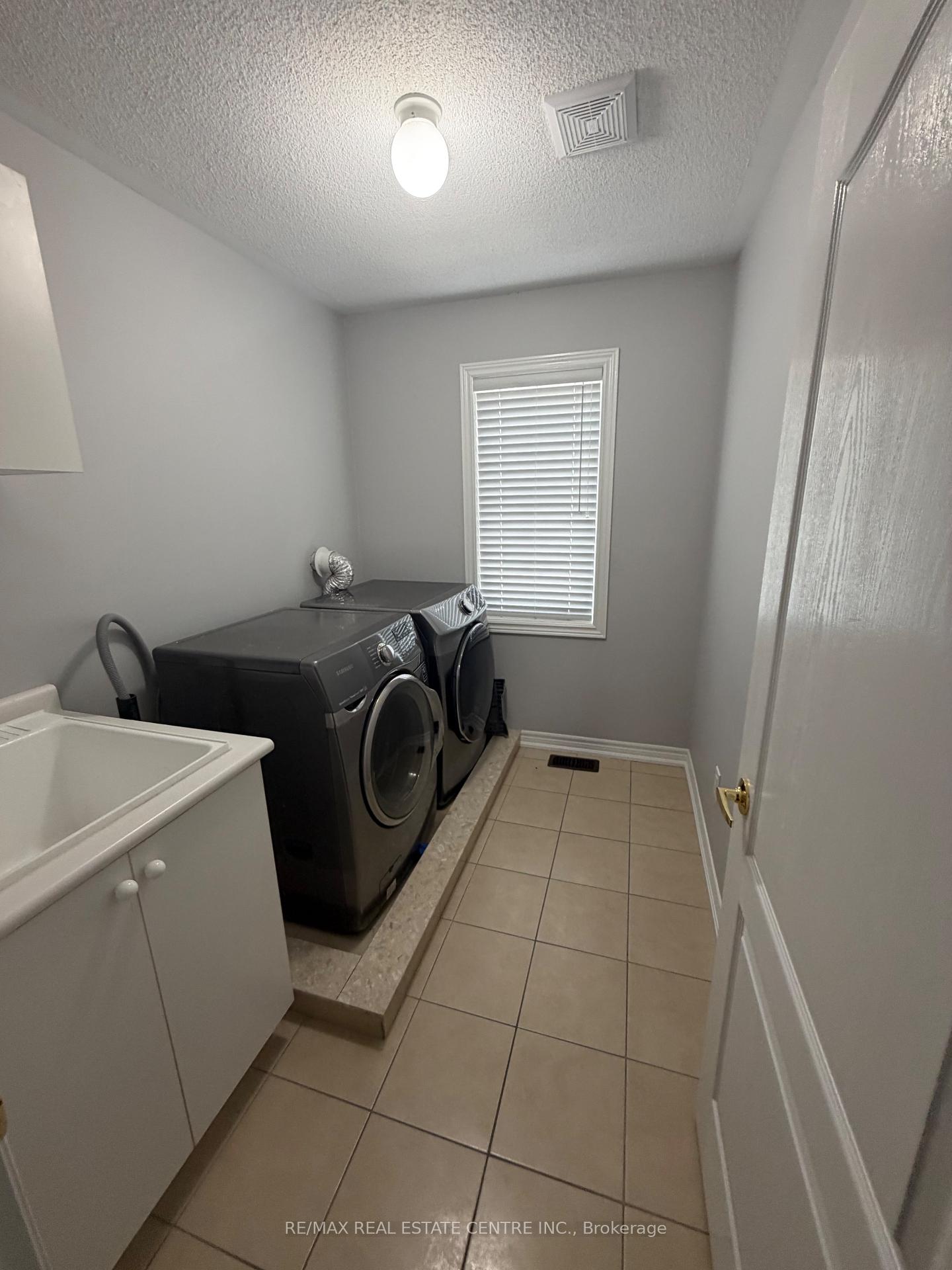Photo 19 of 79 Templehill Road, Brampton, Sandringham-Wellington — HOMEH