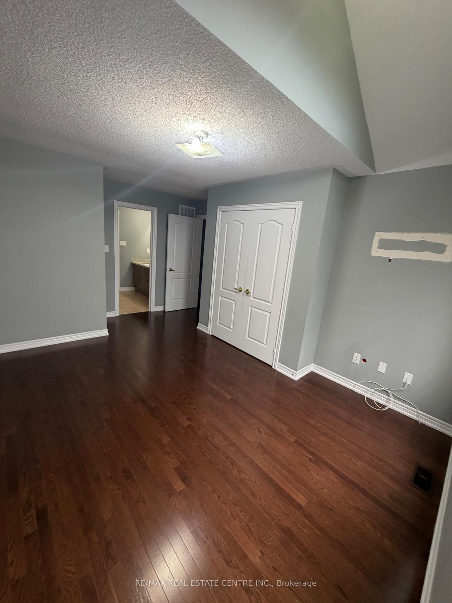 Photo 21 of 79 Templehill Road, Brampton, Sandringham-Wellington — HOMEH