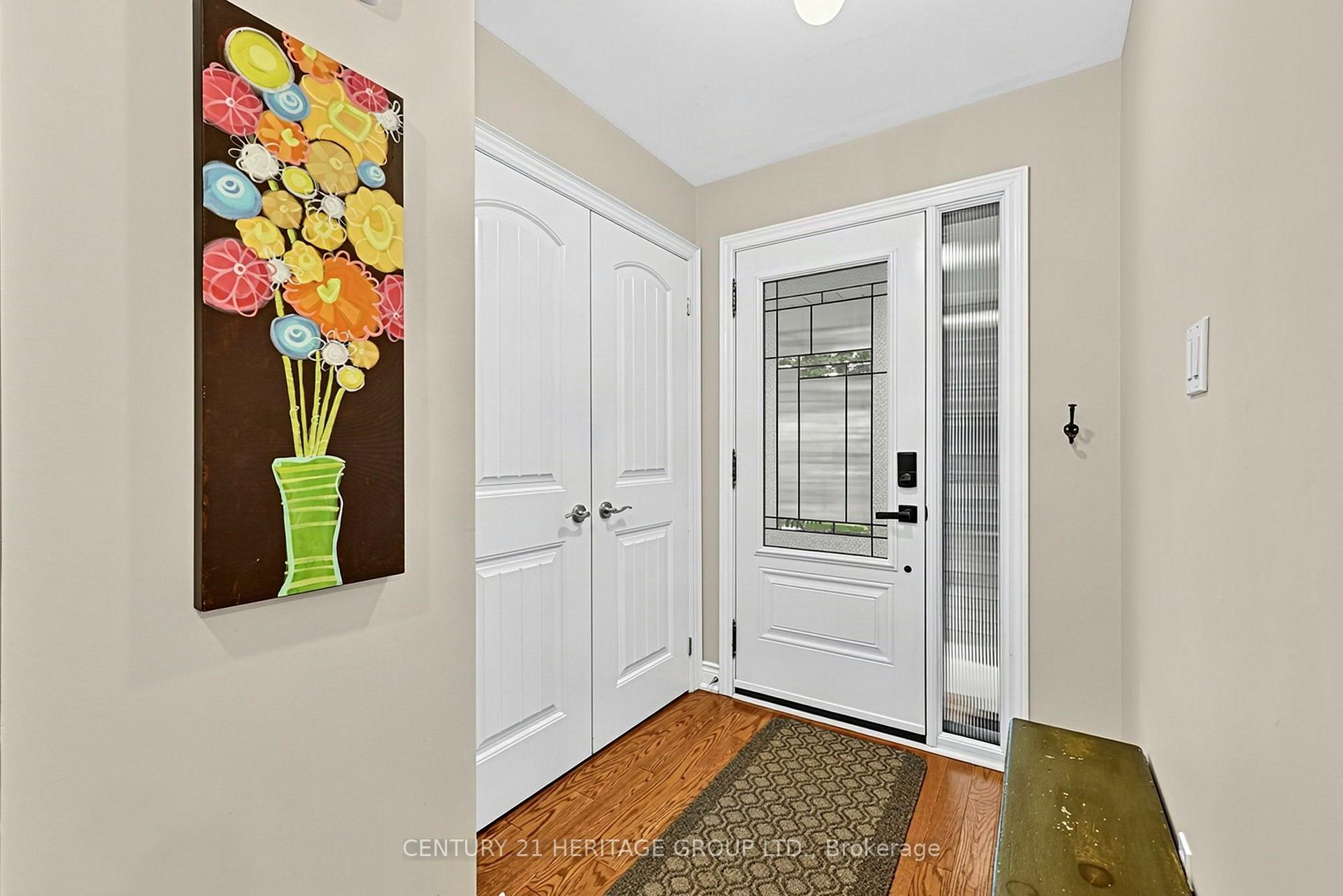 Photo 6 of 11 Bishop Crescent, Markham, Markham Village — HOMEH