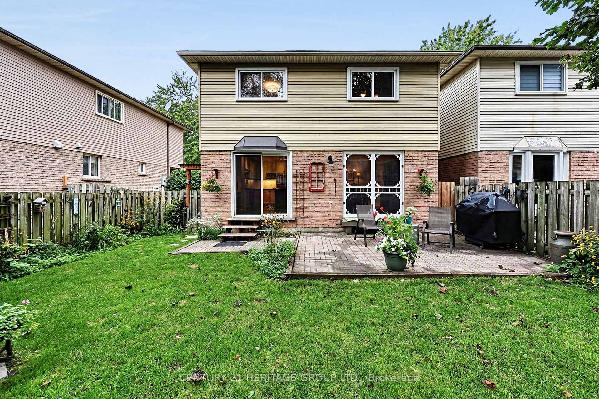 Photo 37 of 11 Bishop Crescent, Markham, Markham Village — HOMEH