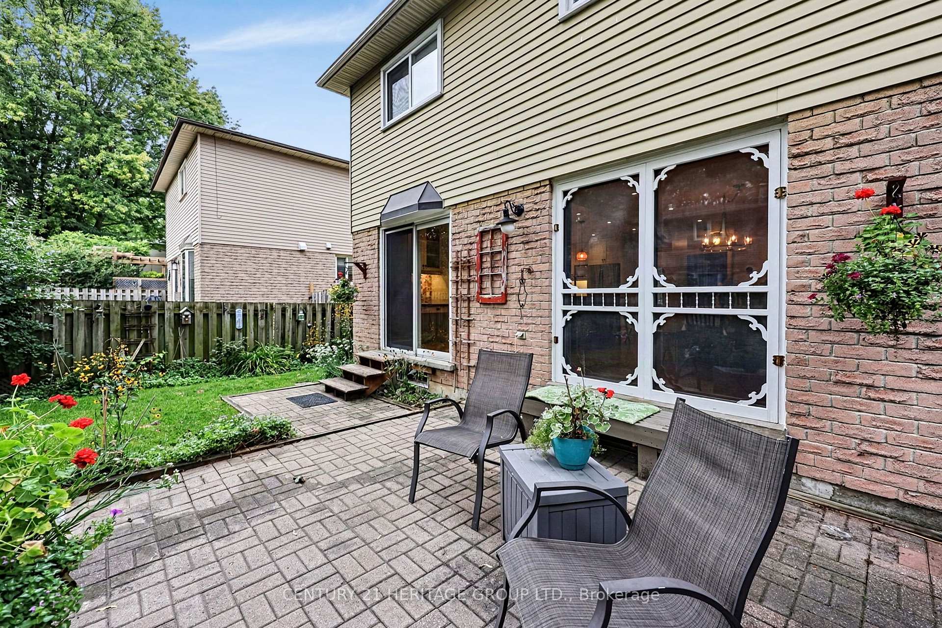Photo 38 of 11 Bishop Crescent, Markham, Markham Village — HOMEH