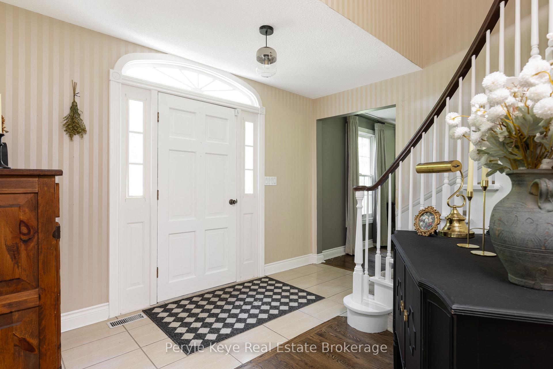 Photo 12 of 74 Woodland Drive, Bracebridge — HOMEH
