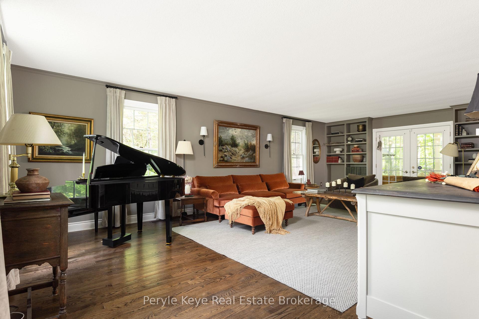 Photo 32 of 74 Woodland Drive, Bracebridge — HOMEH