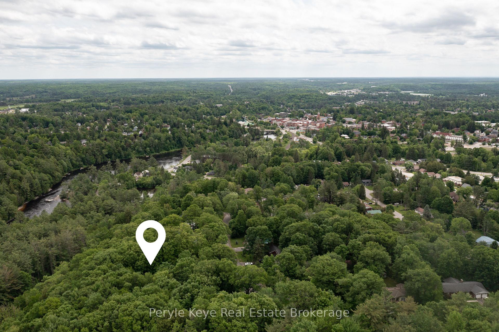 Photo 48 of 74 Woodland Drive, Bracebridge — HOMEH