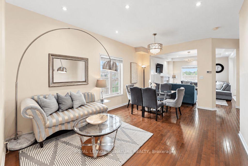 Photo 4 of 84 Jordensen Drive, Brampton, Credit Valley — HOMEH