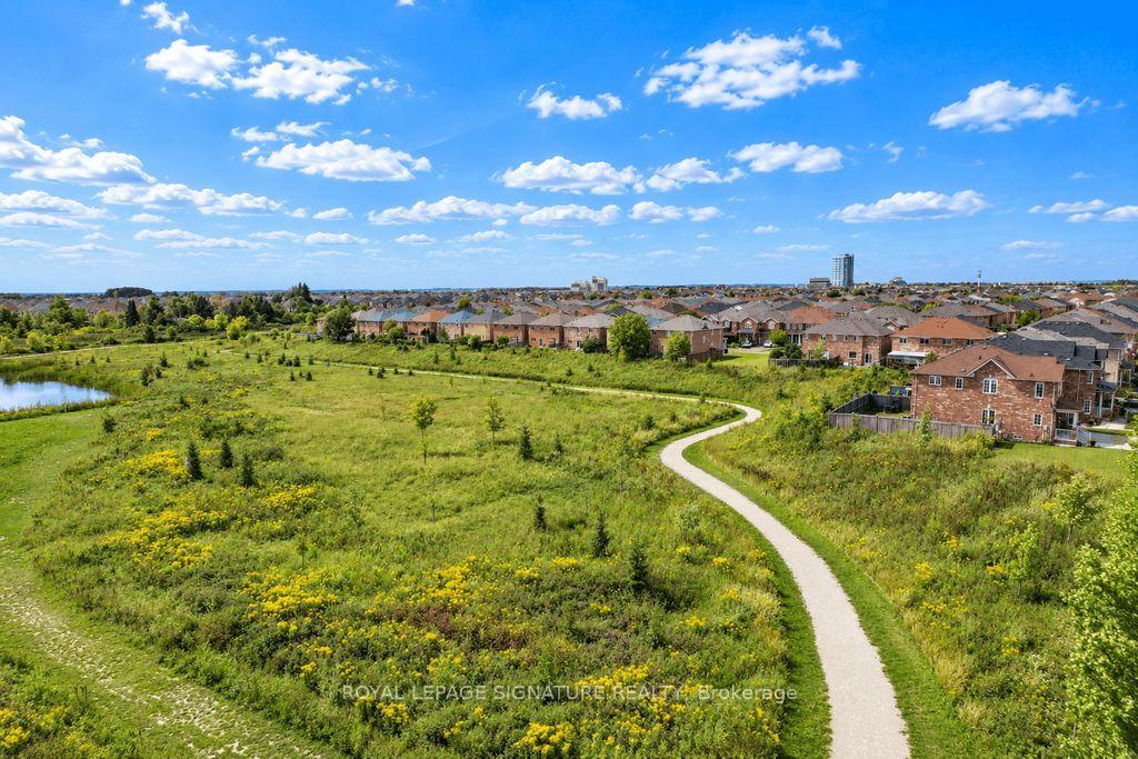 Photo 37 of 84 Jordensen Drive, Brampton, Credit Valley — HOMEH