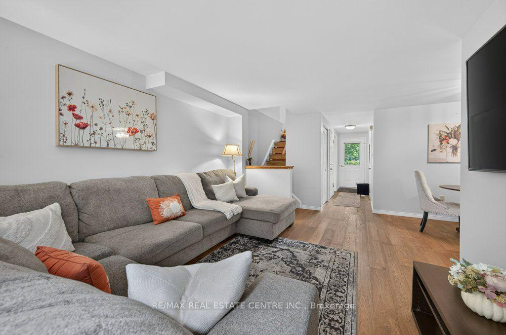 Photo 6 of 67 Grandridge Crescent, Guelph, Willow West/Sugarbush/West Acres — HOMEH