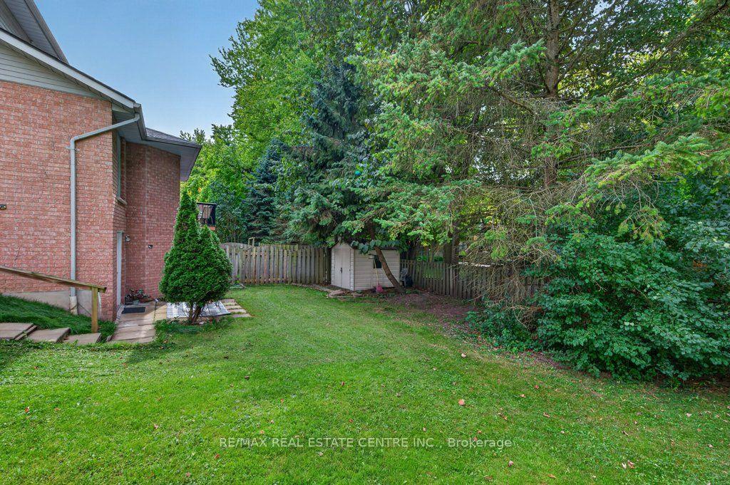 Photo 32 of 67 Grandridge Crescent, Guelph, Willow West/Sugarbush/West Acres — HOMEH