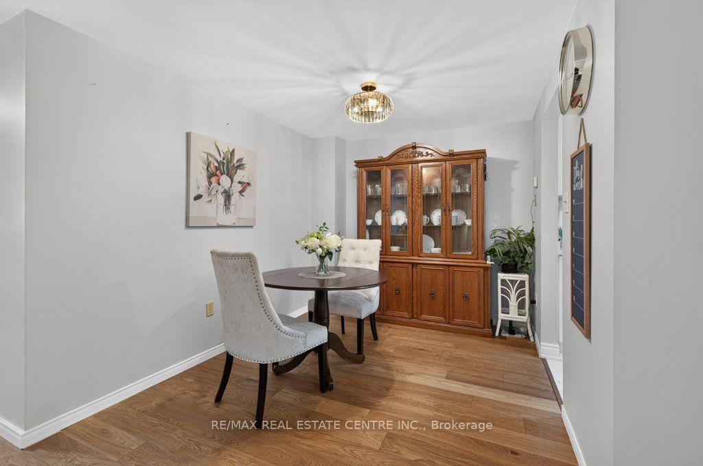 Photo 16 of 67 Grandridge Crescent, Guelph, Willow West/Sugarbush/West Acres — HOMEH