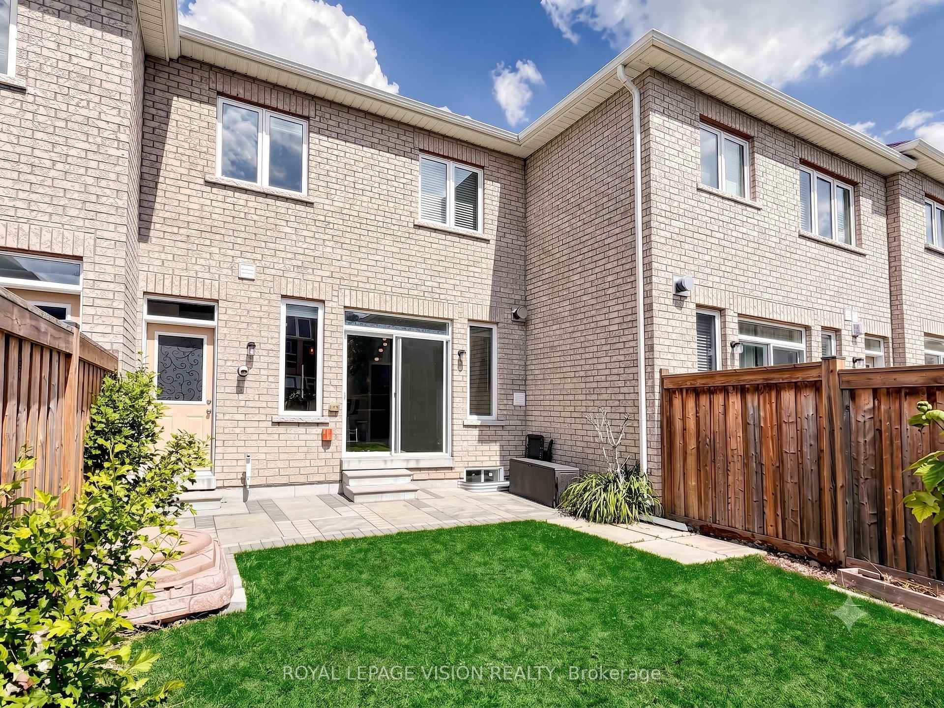 Photo 24 of 24 Pennycross Crescent, Brampton, Northwest Brampton — HOMEH