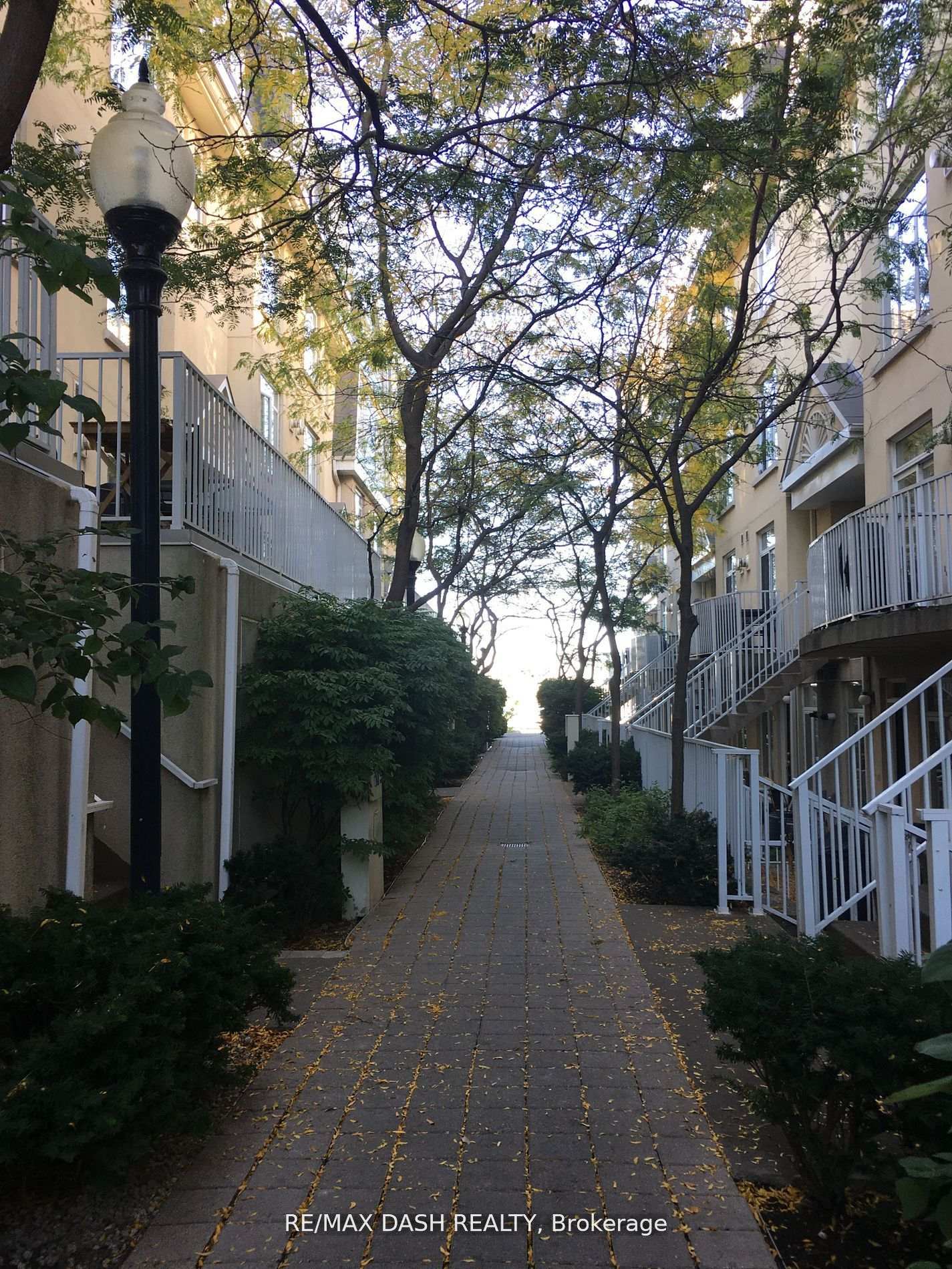 Photo 3 of Unit 535, 36 Stadium Road, Toronto, Niagara — HOMEH