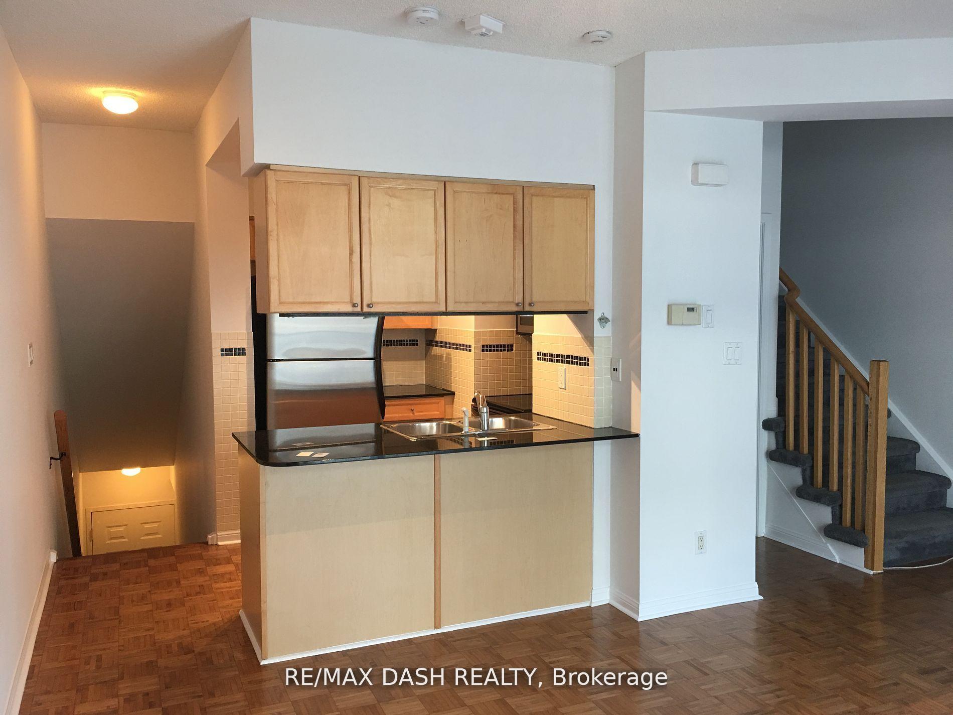 Photo 4 of Unit 535, 36 Stadium Road, Toronto, Niagara — HOMEH