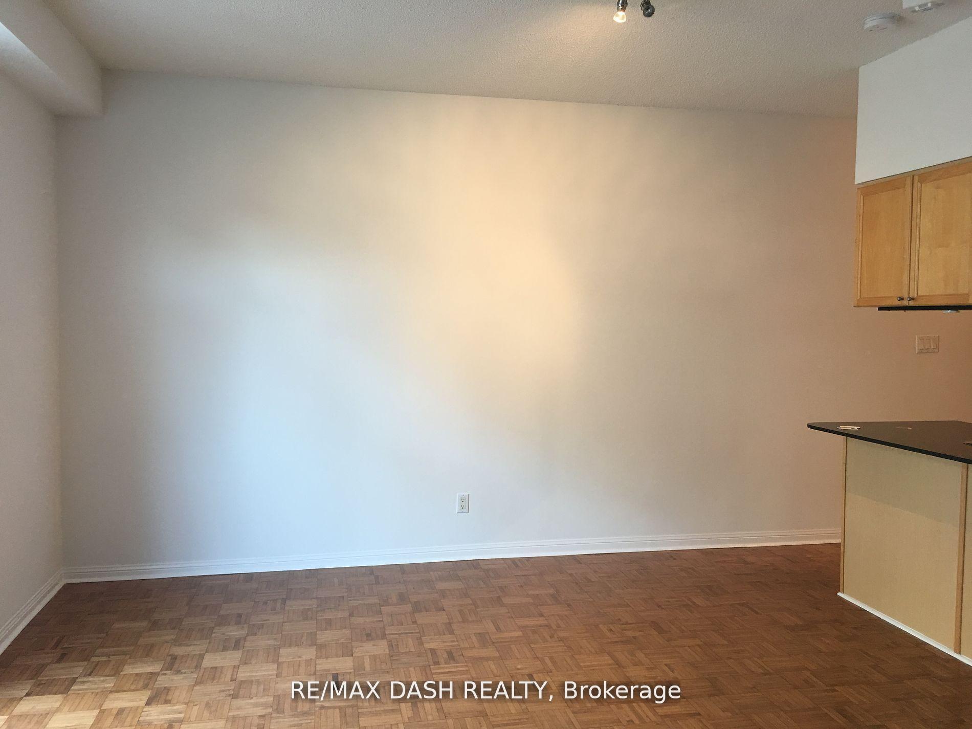 Photo 14 of Unit 535, 36 Stadium Road, Toronto, Niagara — HOMEH