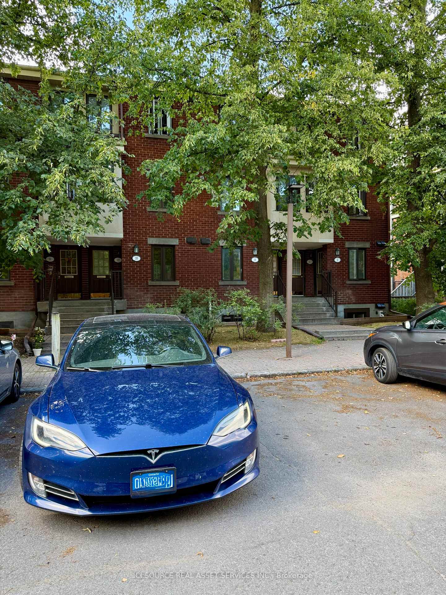 Photo 17 of 8 Blue Moon Private, Ottawa, Manor Park — HOMEH