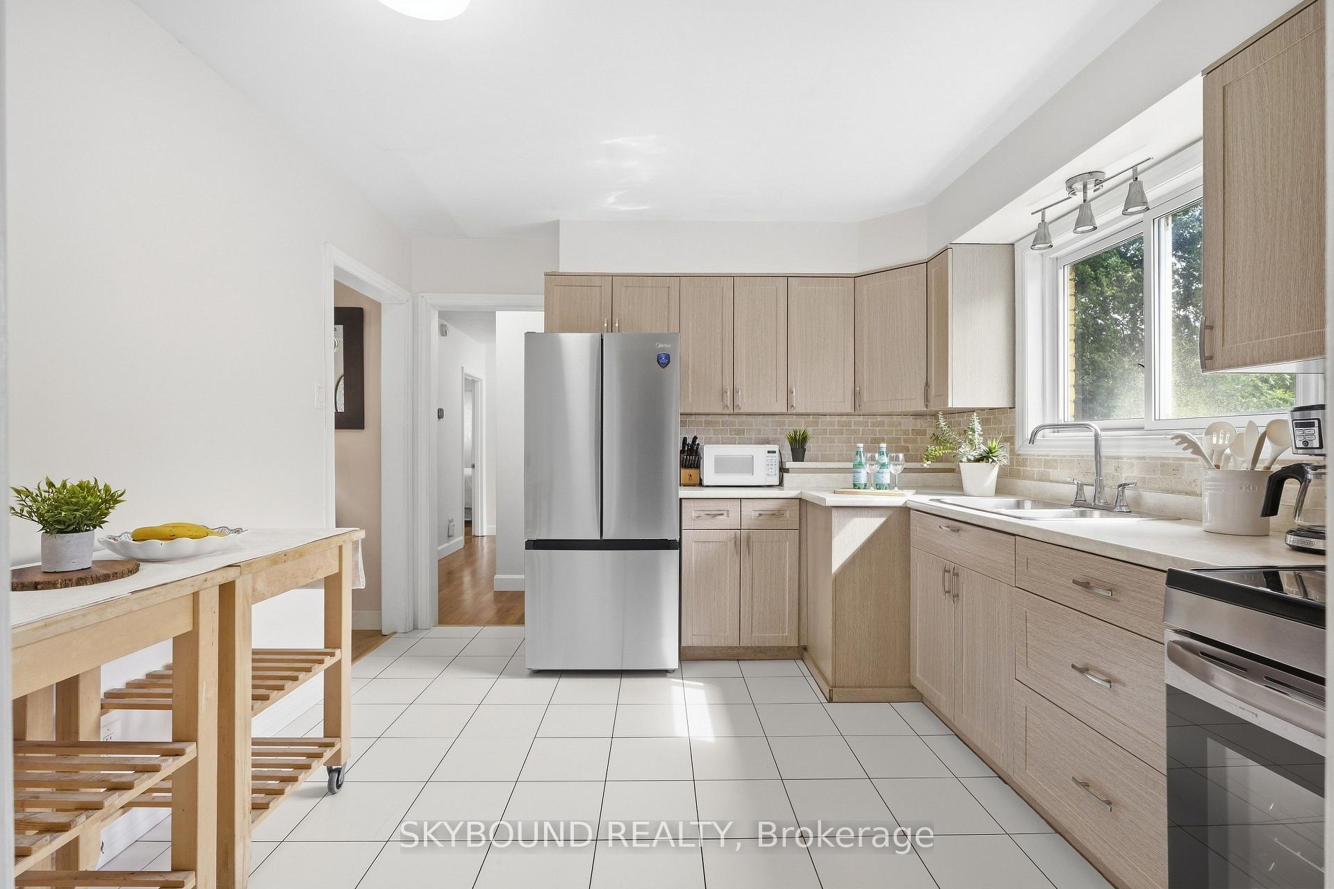 Photo 12 of 3427 Fellmore Drive, Mississauga, Erindale — HOMEH