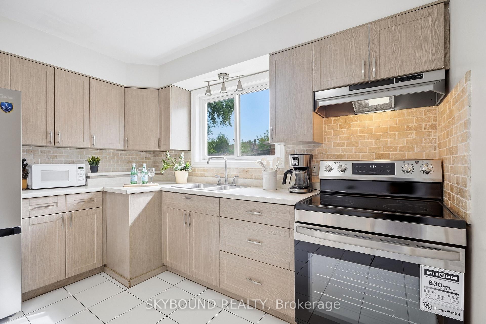 Photo 13 of 3427 Fellmore Drive, Mississauga, Erindale — HOMEH