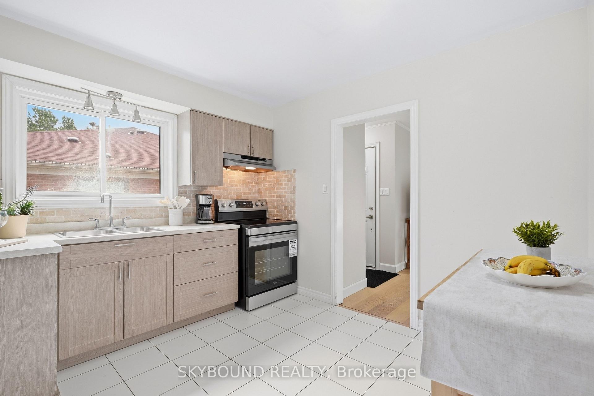 Photo 14 of 3427 Fellmore Drive, Mississauga, Erindale — HOMEH