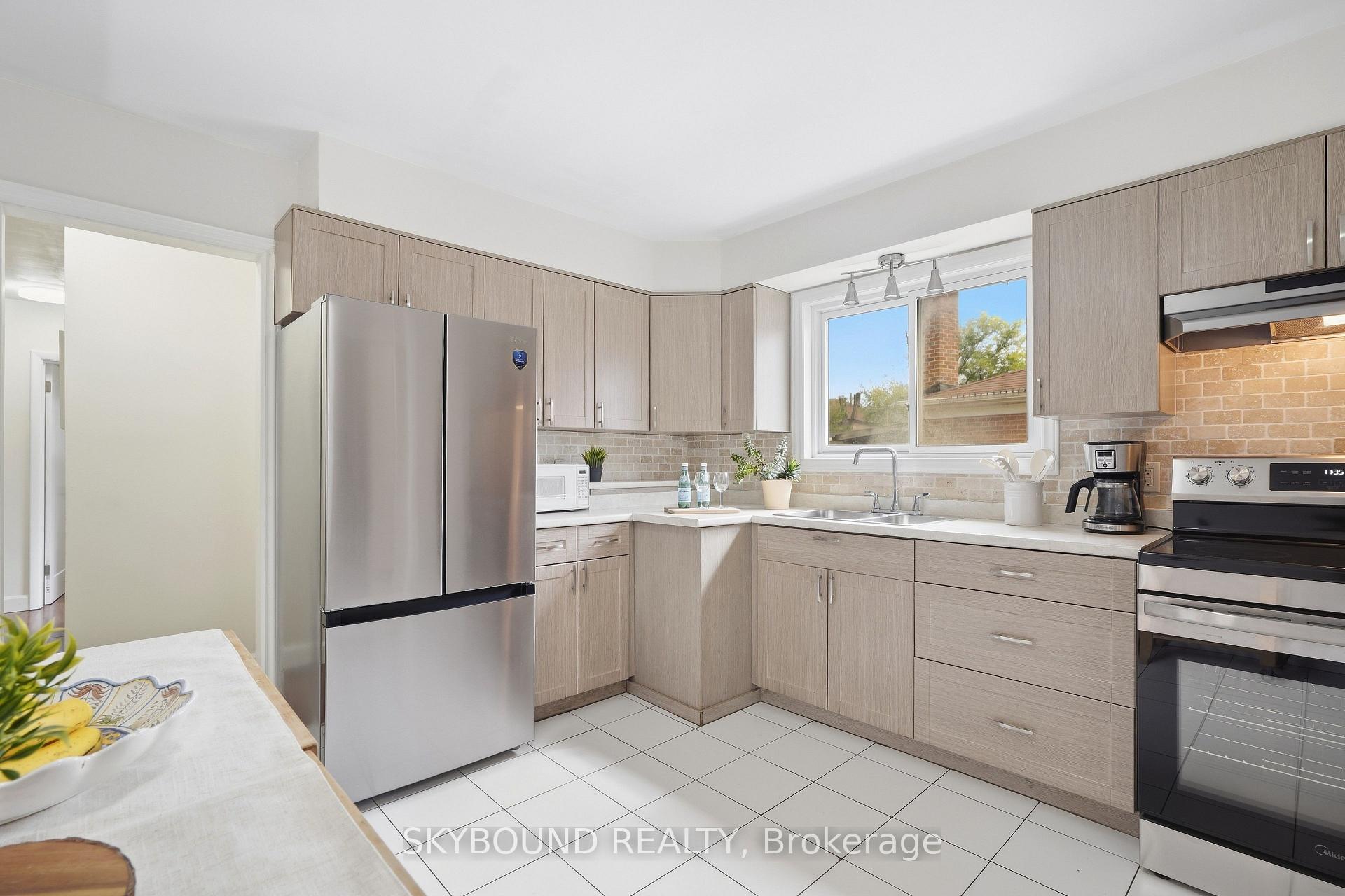 Photo 15 of 3427 Fellmore Drive, Mississauga, Erindale — HOMEH