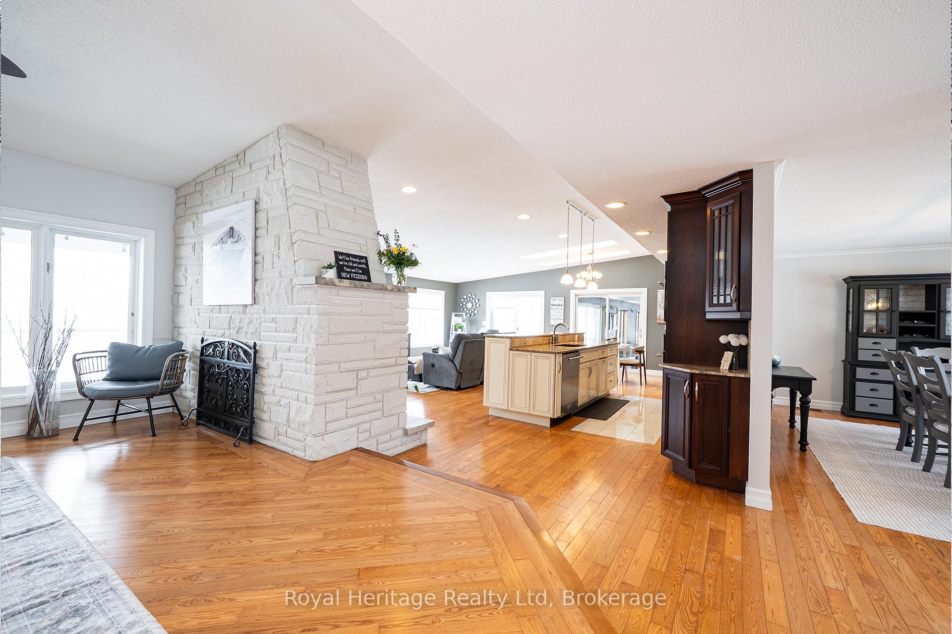 Photo 6 of 37 Forest Hill Drive, Hamilton Township, Rural Hamilton — HOMEH